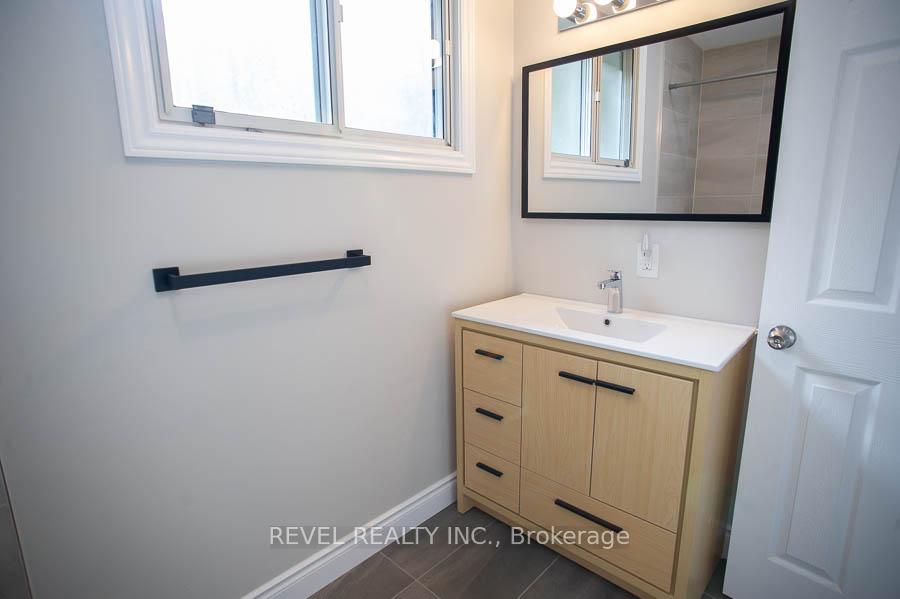 Photo 17 of 74 Oakwood Avenue, Norfolk, Simcoe — HOMEH