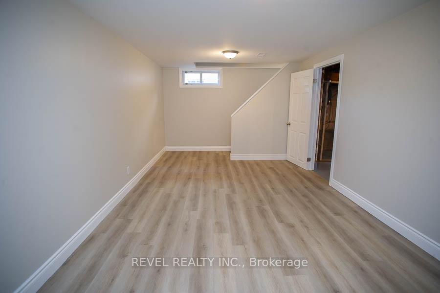 Photo 19 of 74 Oakwood Avenue, Norfolk, Simcoe — HOMEH