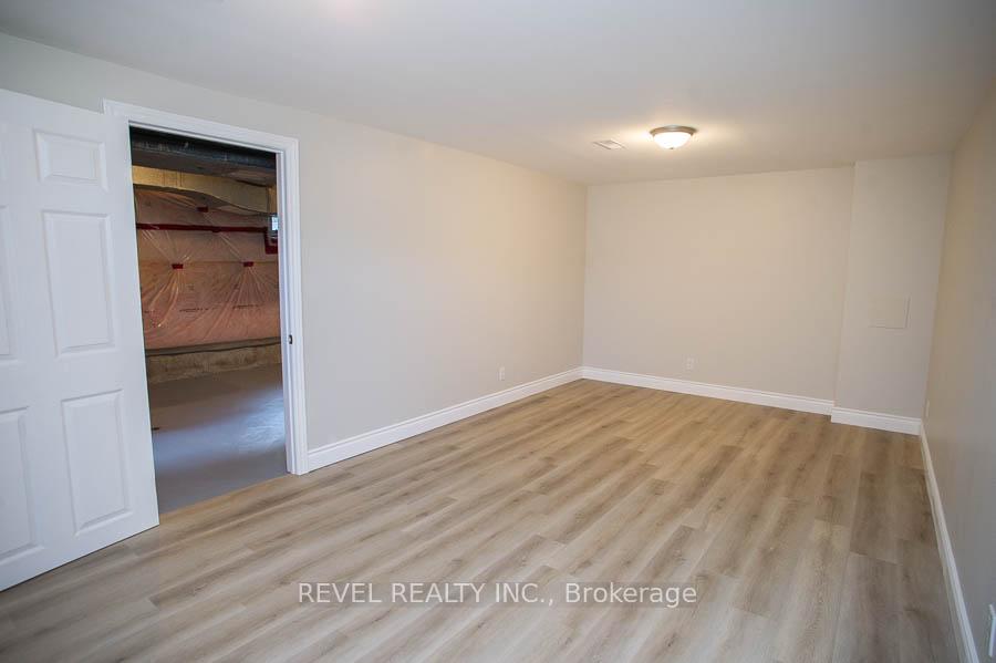 Photo 20 of 74 Oakwood Avenue, Norfolk, Simcoe — HOMEH