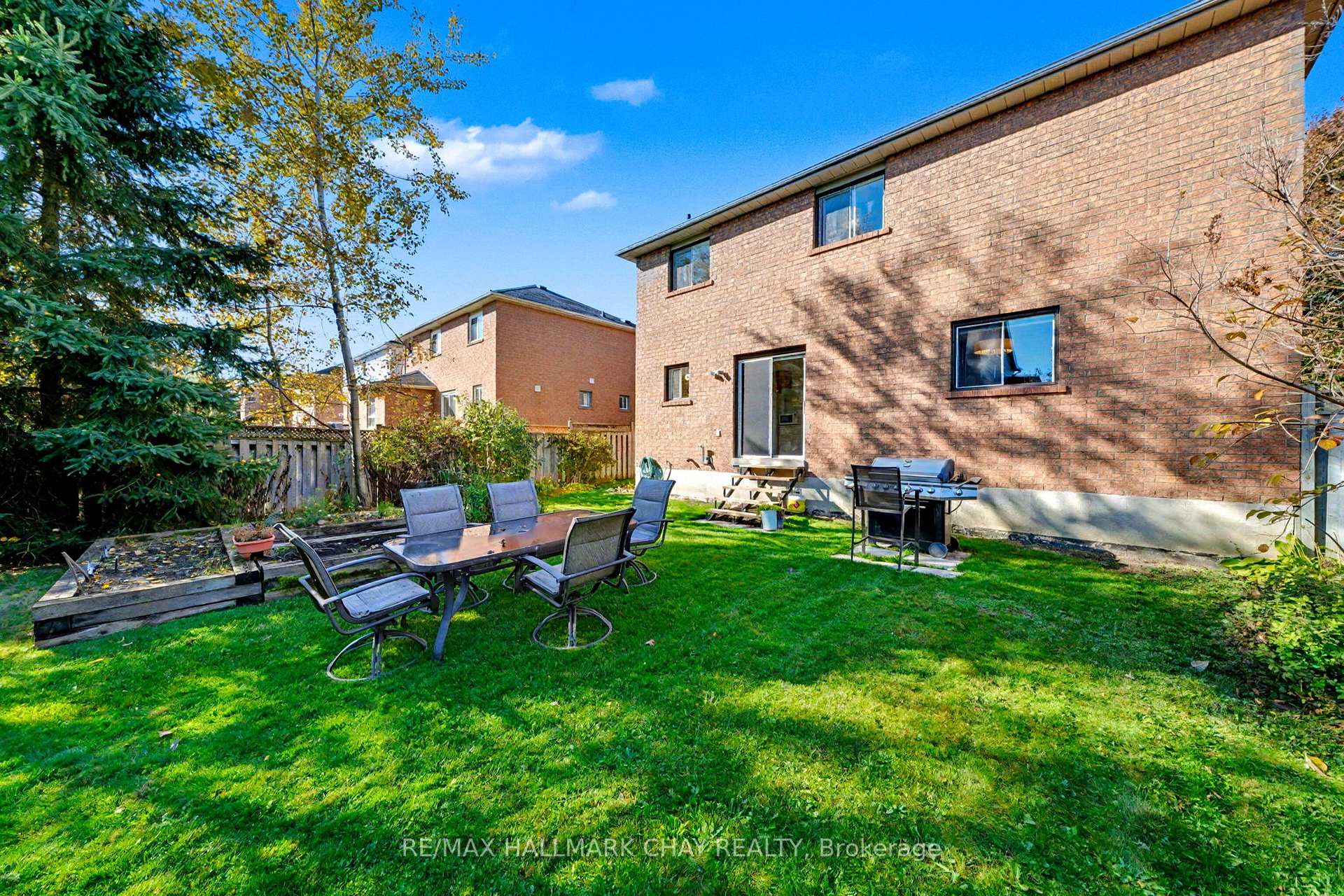 Photo 35 of 29 Daniele Avenue N, New Tecumseth, Beeton — HOMEH