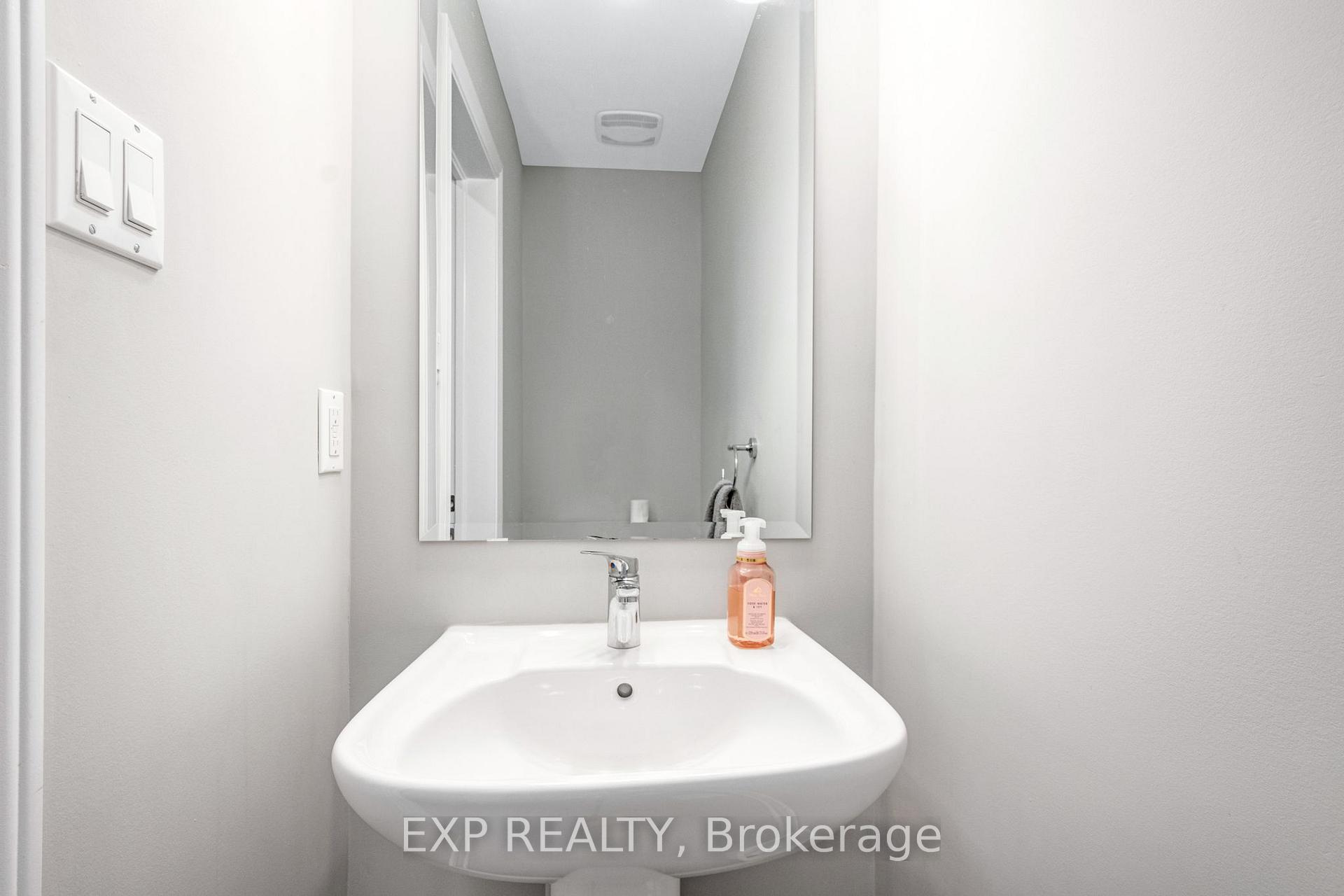 Photo 14 of 334 Mountain Sorrel Way, Ottawa, Avalon West — HOMEH