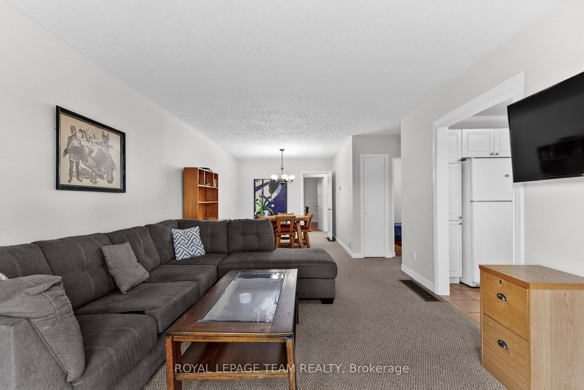 Photo 7 of 599 Mutual Street, Ottawa, Castle Heights/Rideau High — HOMEH