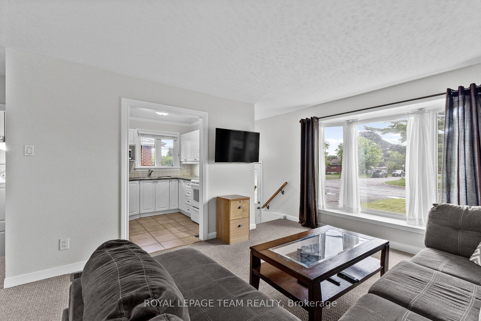 Photo 8 of 599 Mutual Street, Ottawa, Castle Heights/Rideau High — HOMEH