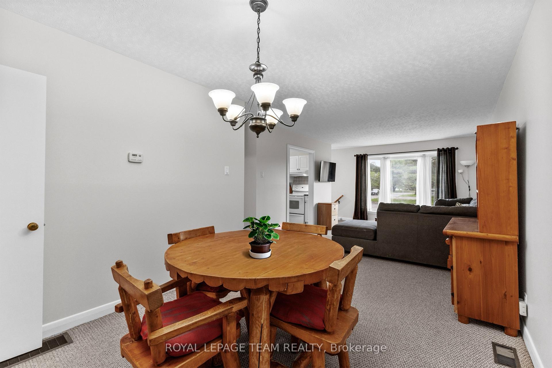 Photo 14 of 599 Mutual Street, Ottawa, Castle Heights/Rideau High — HOMEH
