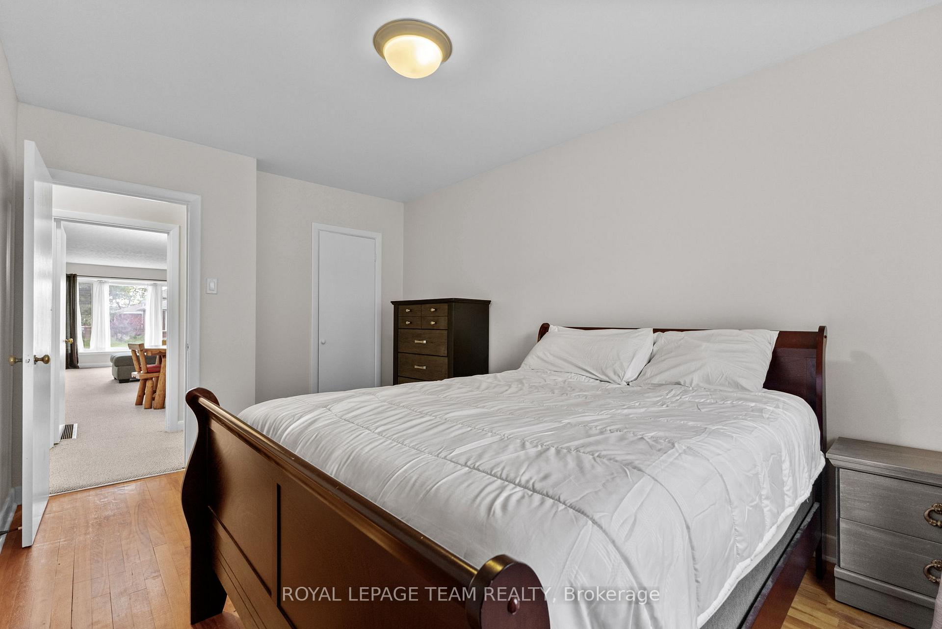 Photo 16 of 599 Mutual Street, Ottawa, Castle Heights/Rideau High — HOMEH