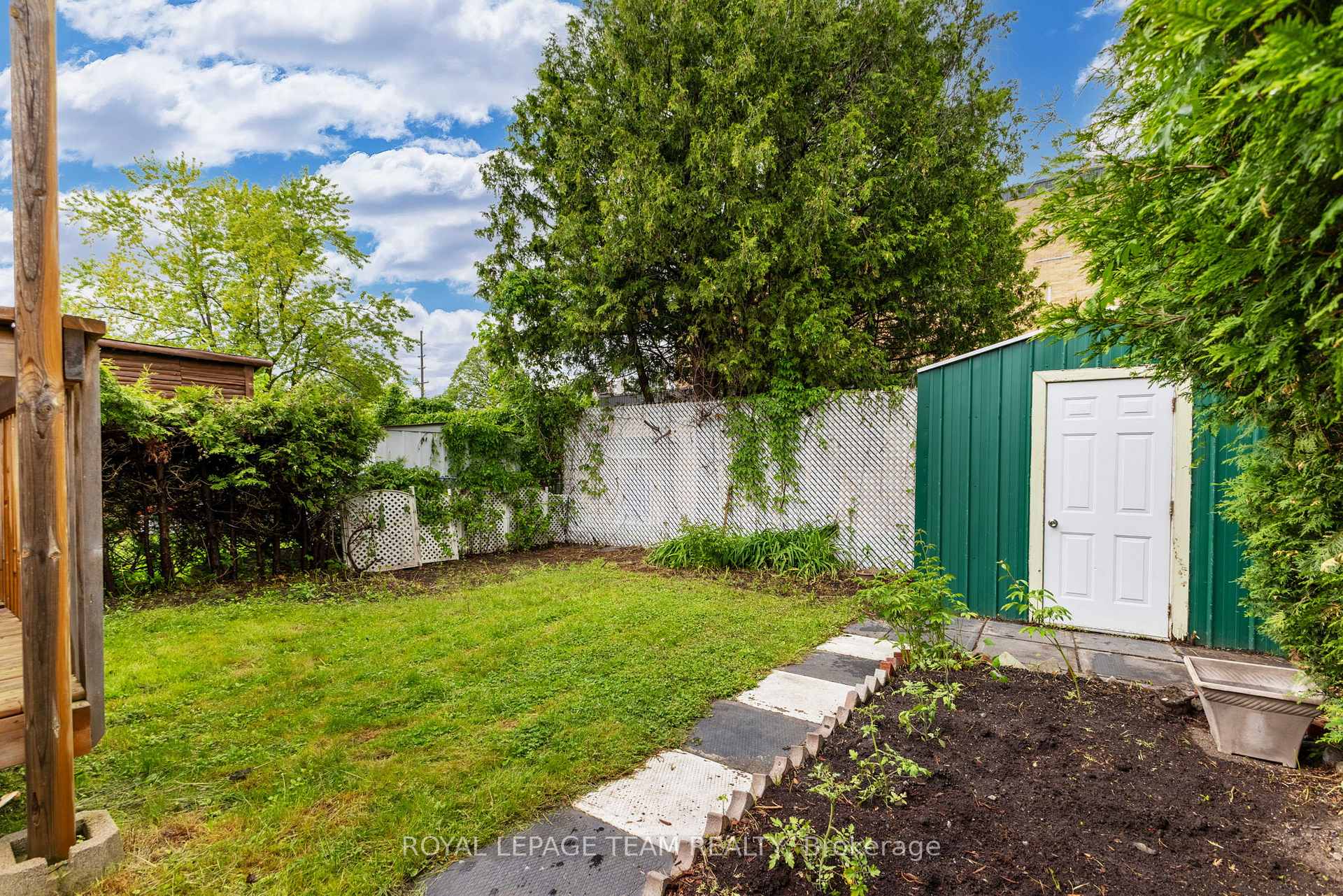 Photo 40 of 599 Mutual Street, Ottawa, Castle Heights/Rideau High — HOMEH