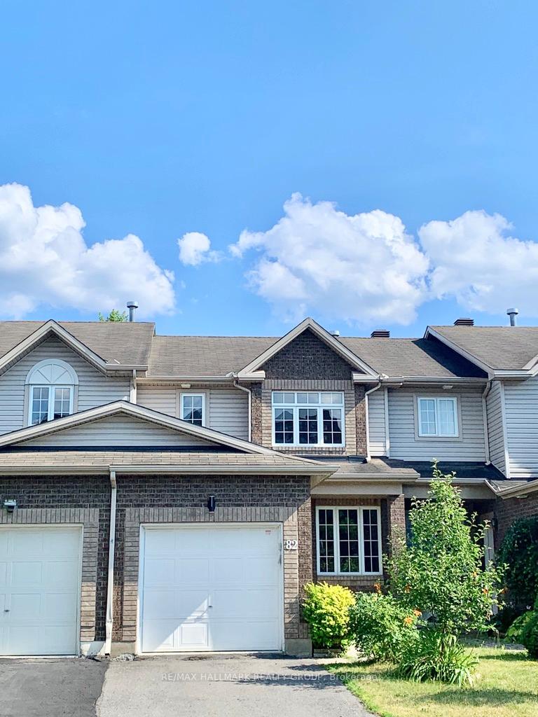 Front of 82 Carwood Circle