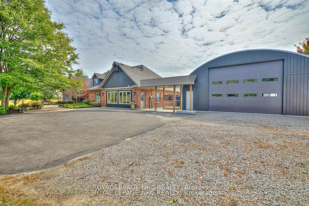 Photo 4 of 880 Metler Road, Pelham, North Pelham — HOMEH