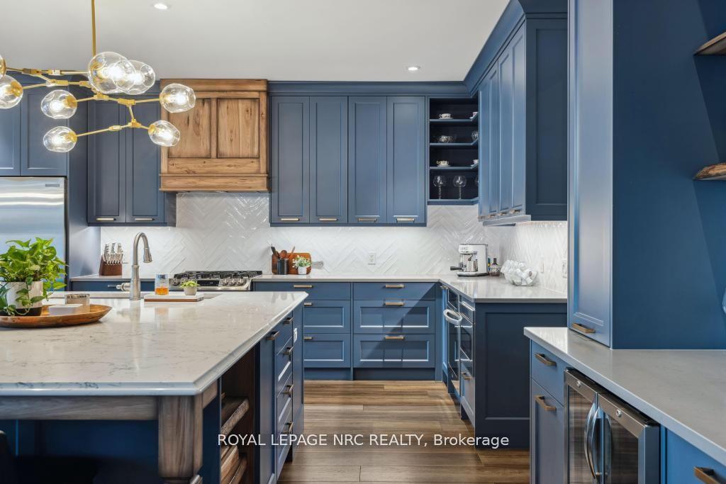 Photo 16 of 880 Metler Road, Pelham, North Pelham — HOMEH