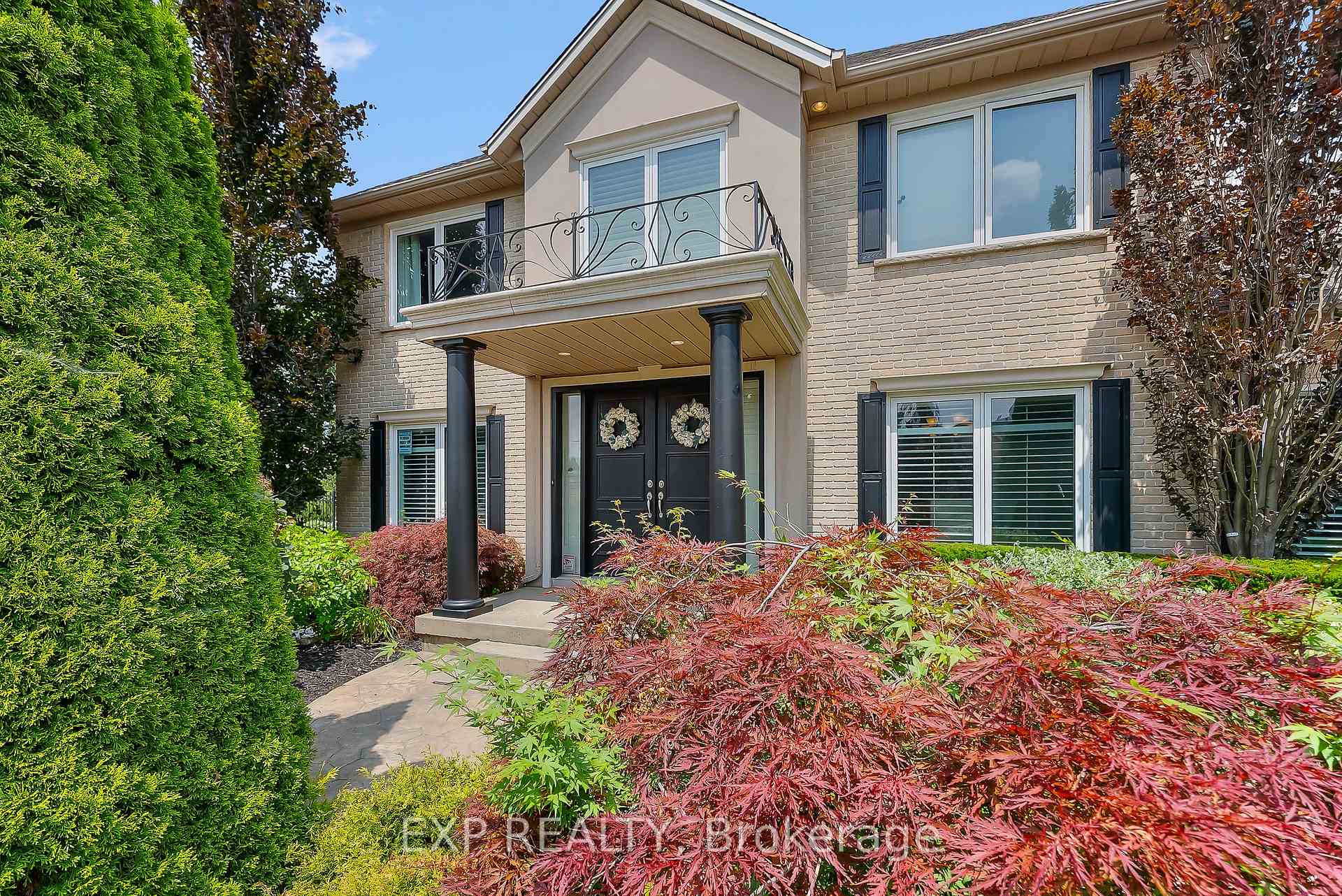 Photo 3 of 7847 Cathedral Drive, Niagara Falls, Mt. Carmel — HOMEH
