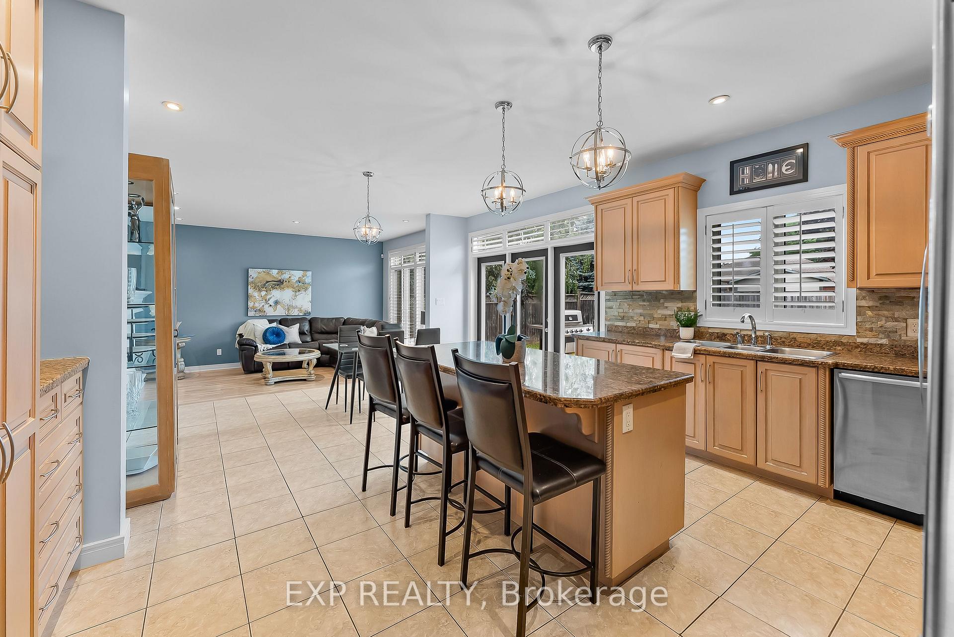 Photo 11 of 7847 Cathedral Drive, Niagara Falls, Mt. Carmel — HOMEH