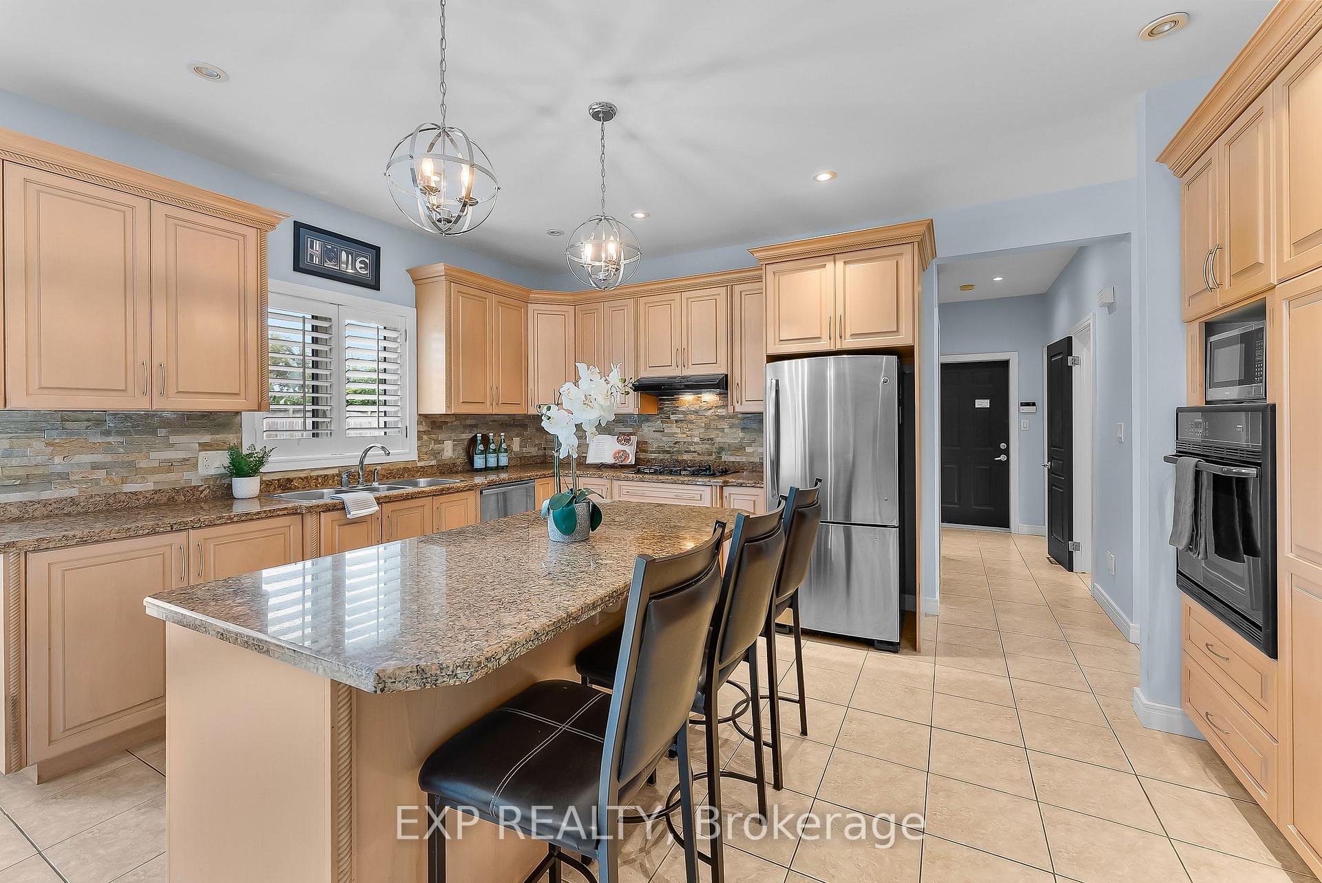 Photo 13 of 7847 Cathedral Drive, Niagara Falls, Mt. Carmel — HOMEH