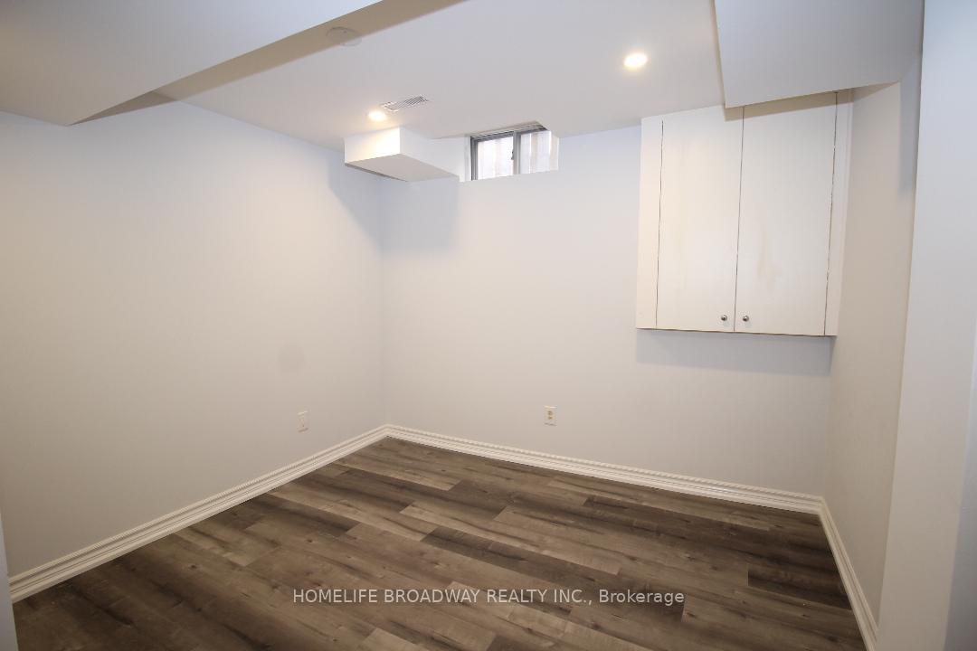 Photo 8 of Unit Basement, 175 Stather Crescent, Markham, Milliken Mills East — HOMEH
