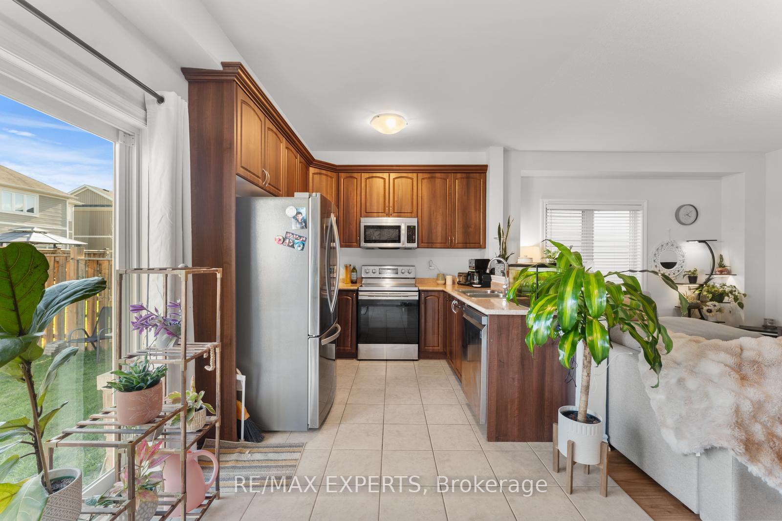 Photo 15 of 11 Warman Street, New Tecumseth, Alliston — HOMEH
