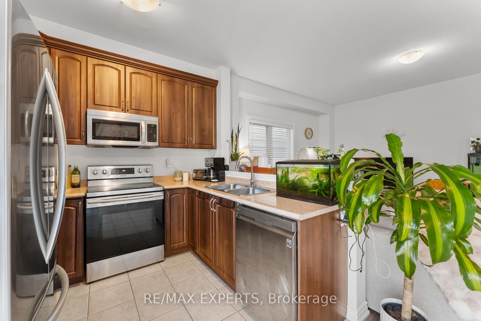 Photo 17 of 11 Warman Street, New Tecumseth, Alliston — HOMEH