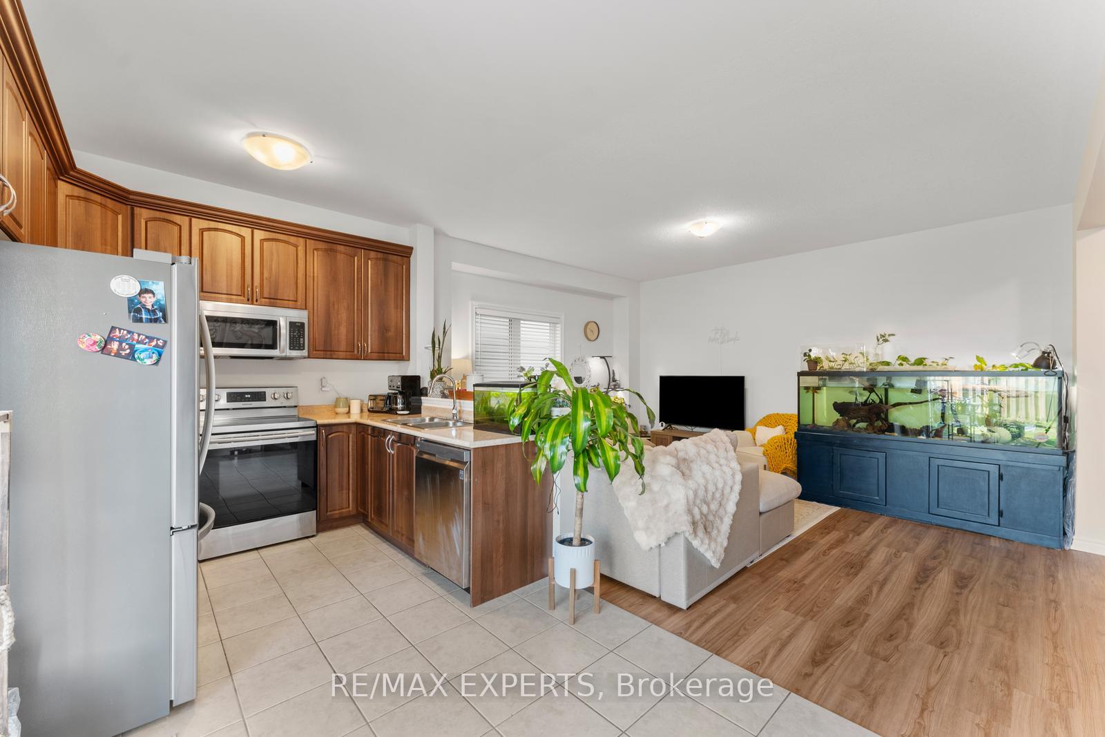 Photo 37 of 11 Warman Street, New Tecumseth, Alliston — HOMEH