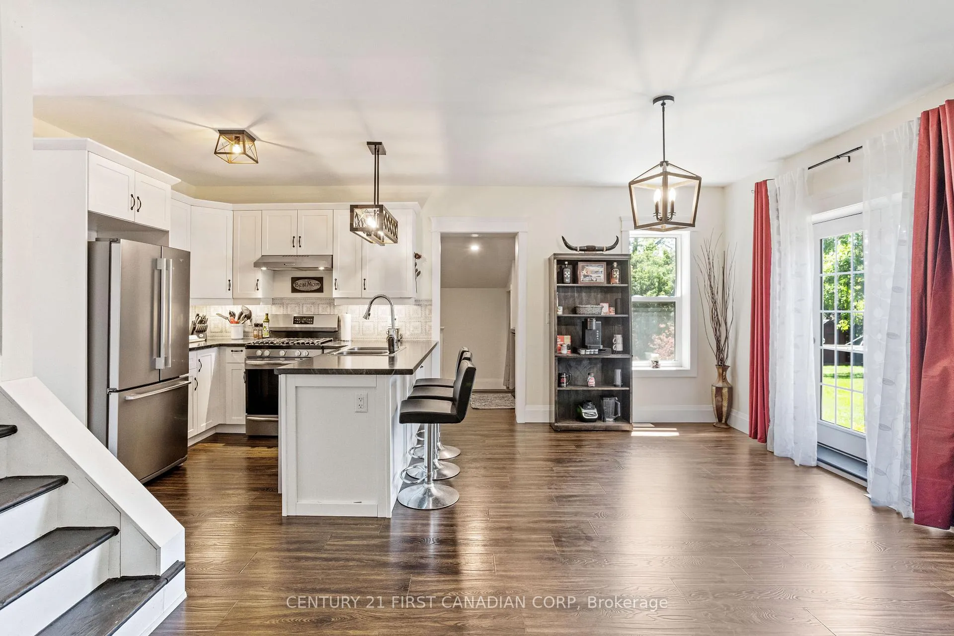 Photo 13 of 3199 Mount Carmel Drive, North Middlesex, Mount Carmel — HOMEH