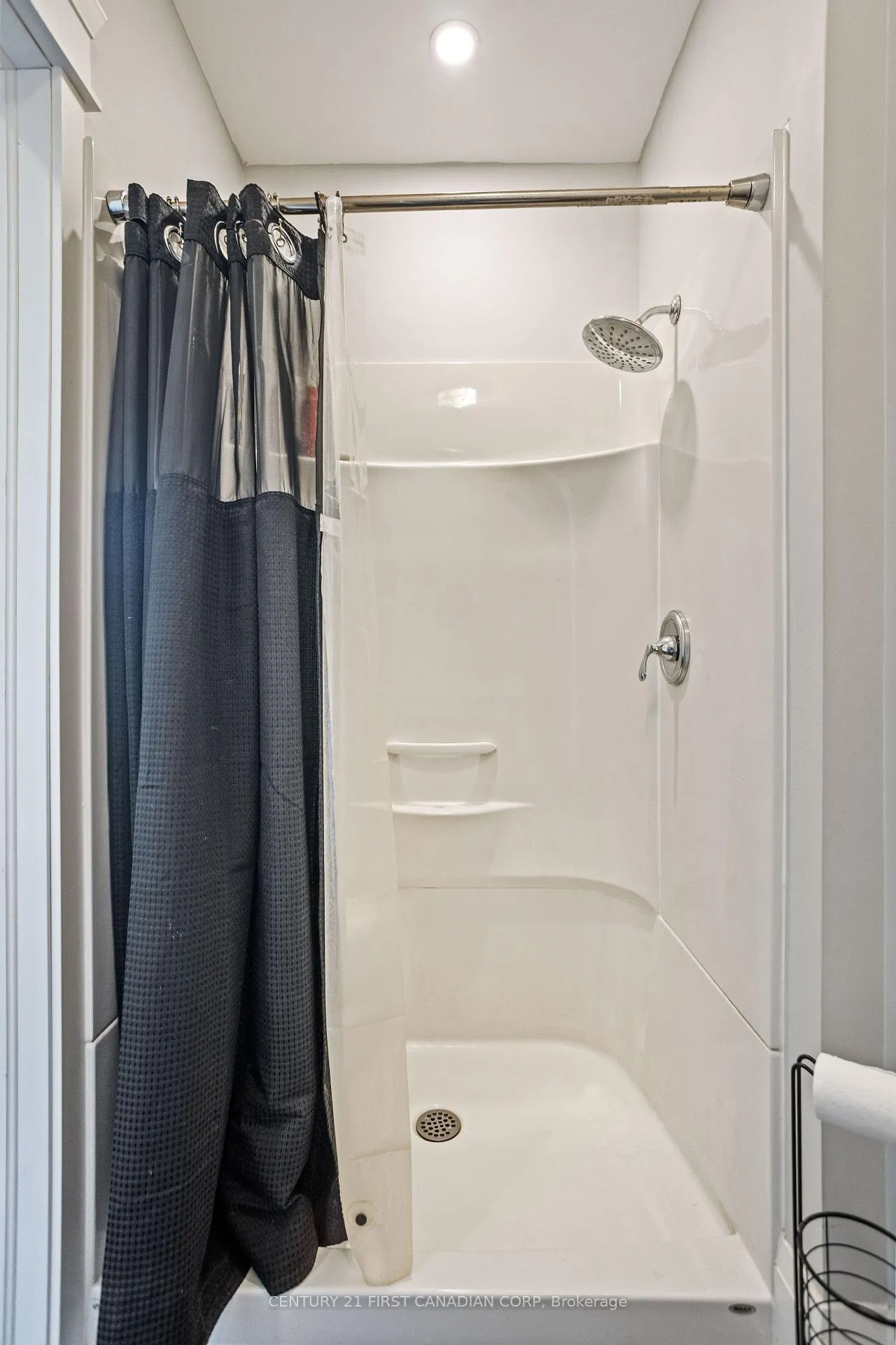 Photo 23 of 3199 Mount Carmel Drive, North Middlesex, Mount Carmel — HOMEH