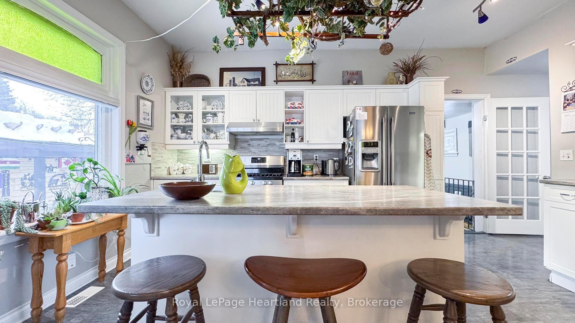 Photo 17 of 258 Edward Street, North Huron, Wingham — HOMEH