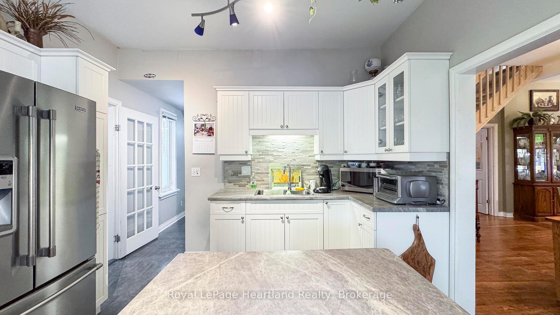 Photo 21 of 258 Edward Street, North Huron, Wingham — HOMEH