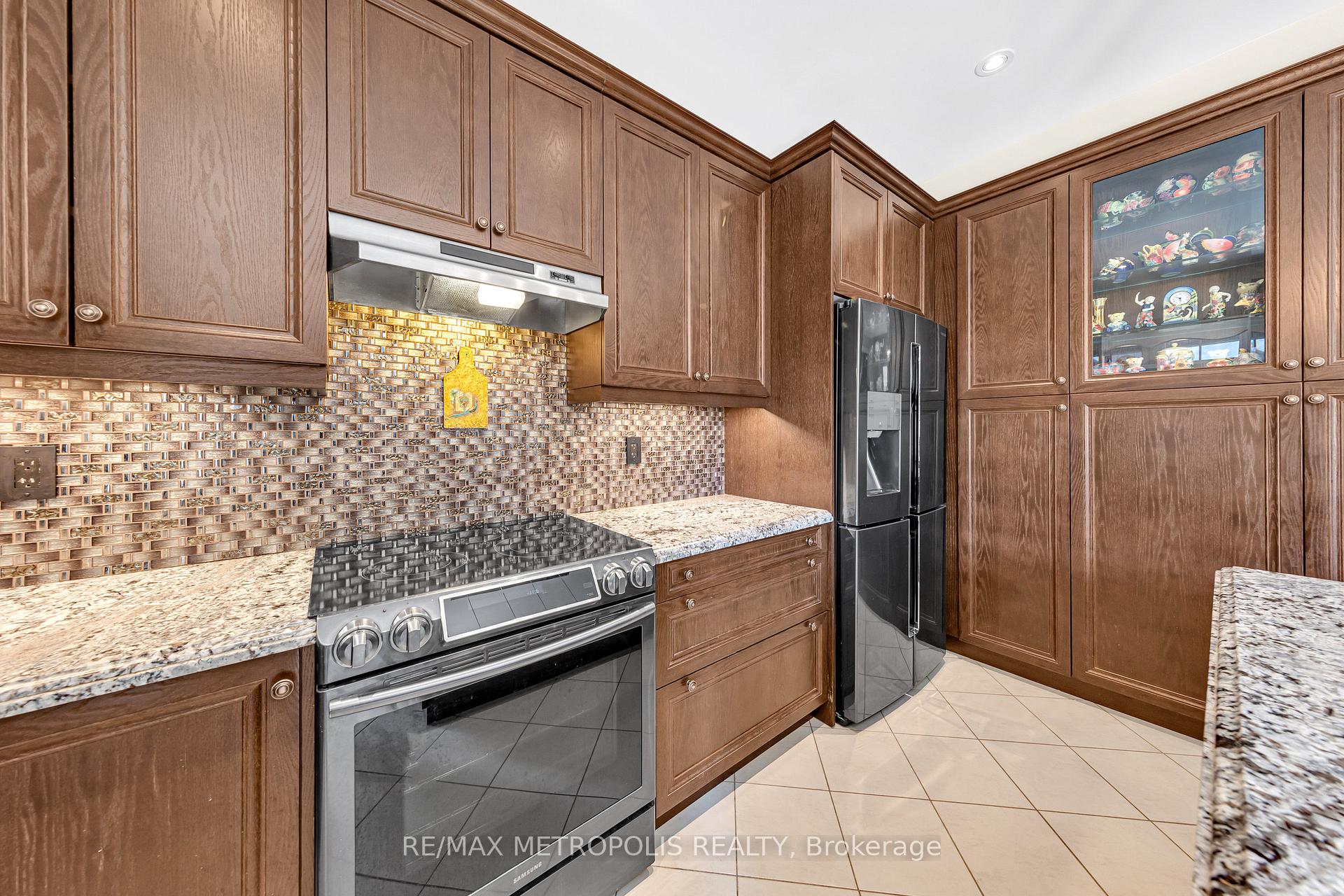 Photo 7 of 44 Atkinson Crescent, New Tecumseth, Alliston — HOMEH