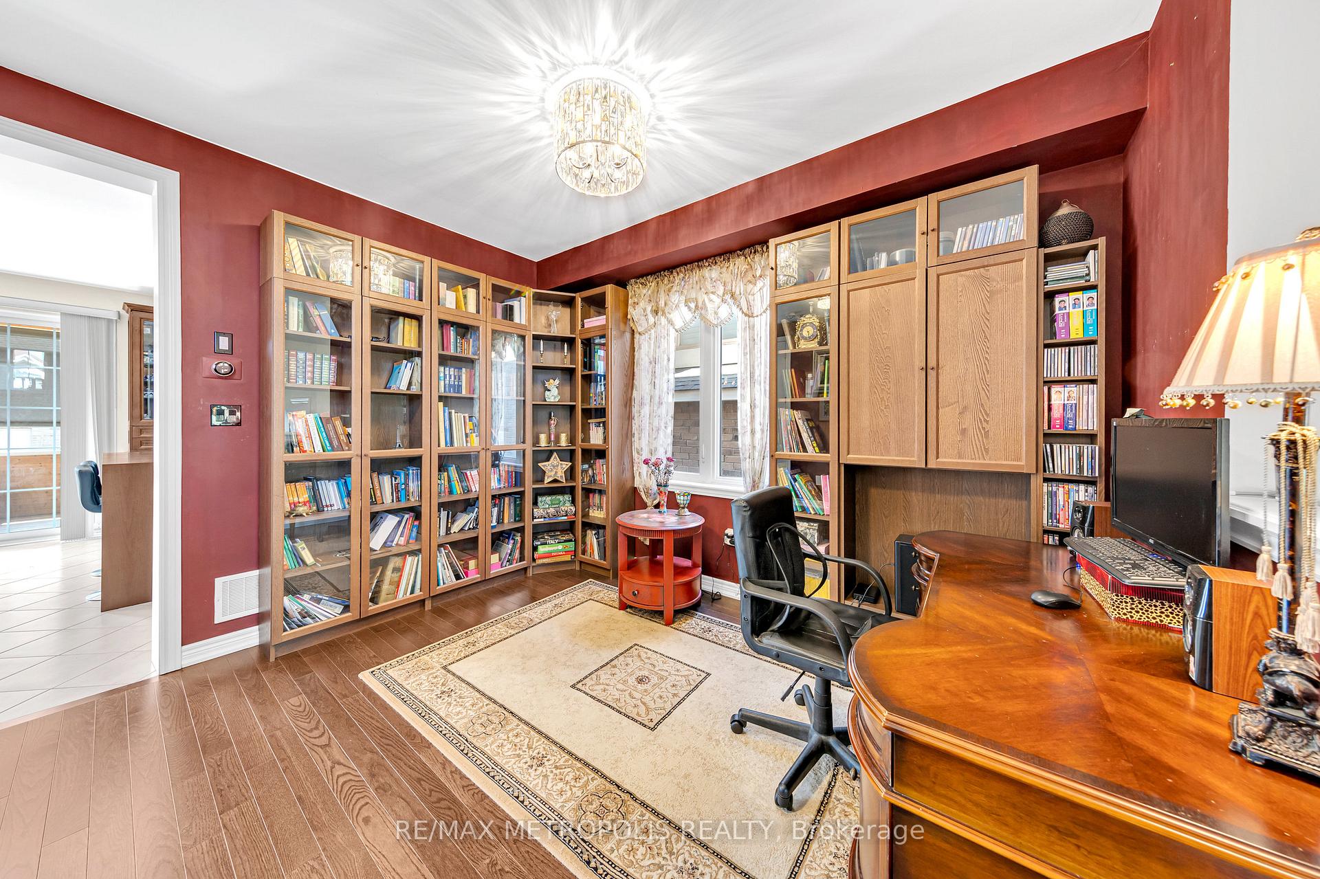 Photo 15 of 44 Atkinson Crescent, New Tecumseth, Alliston — HOMEH