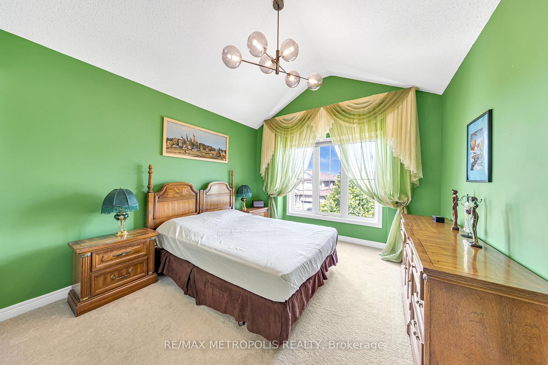 Photo 30 of 44 Atkinson Crescent, New Tecumseth, Alliston — HOMEH
