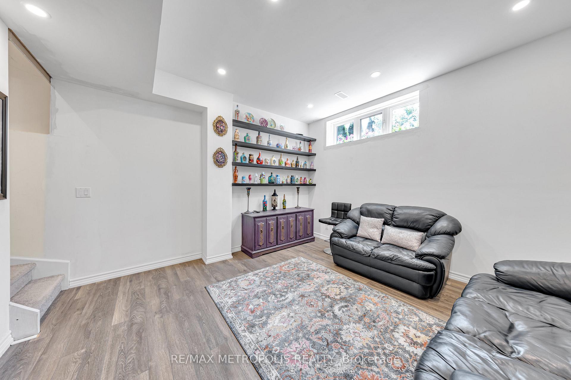 Photo 36 of 44 Atkinson Crescent, New Tecumseth, Alliston — HOMEH