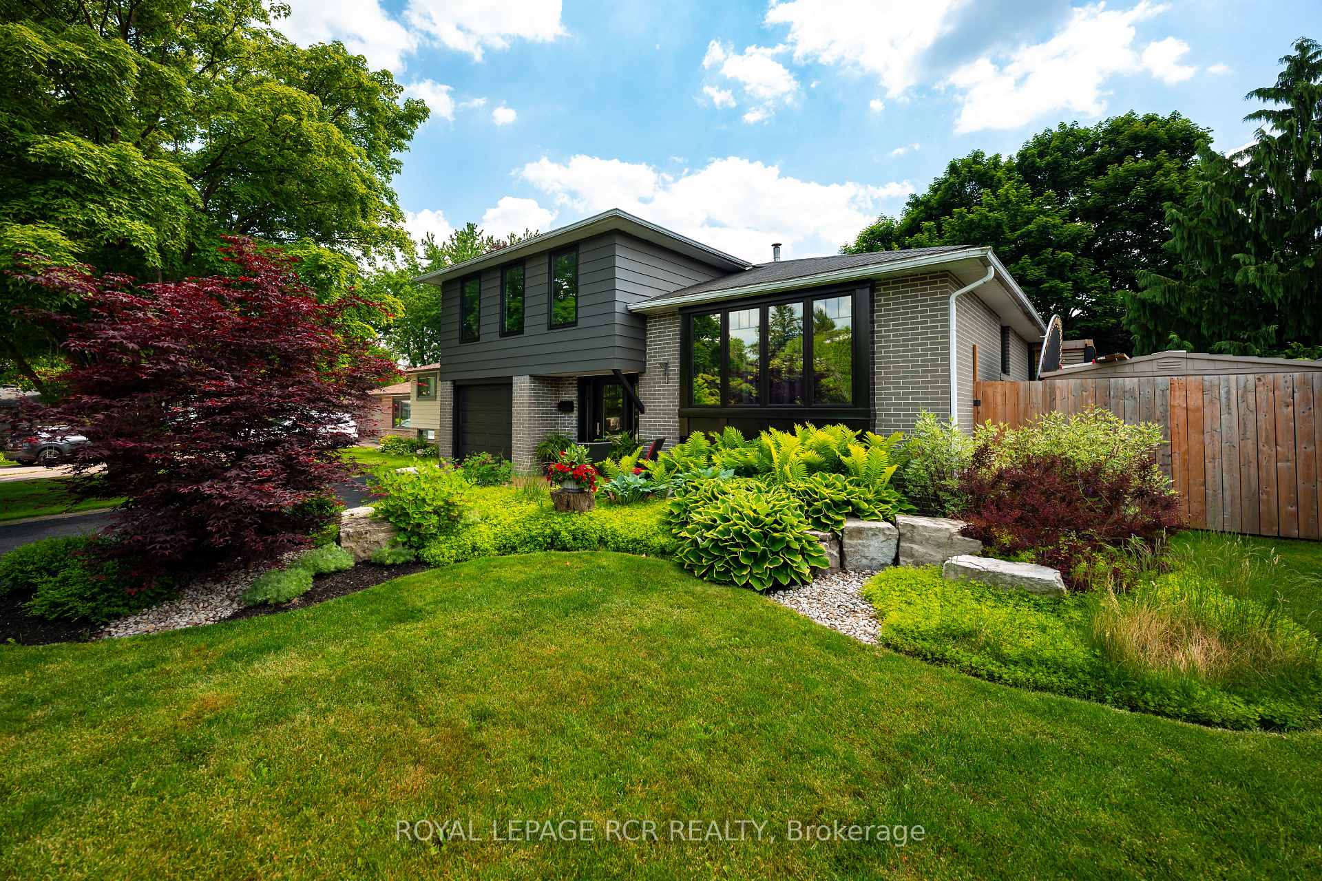 Photo 2 of 55 Rustic Crescent, Orangeville — HOMEH