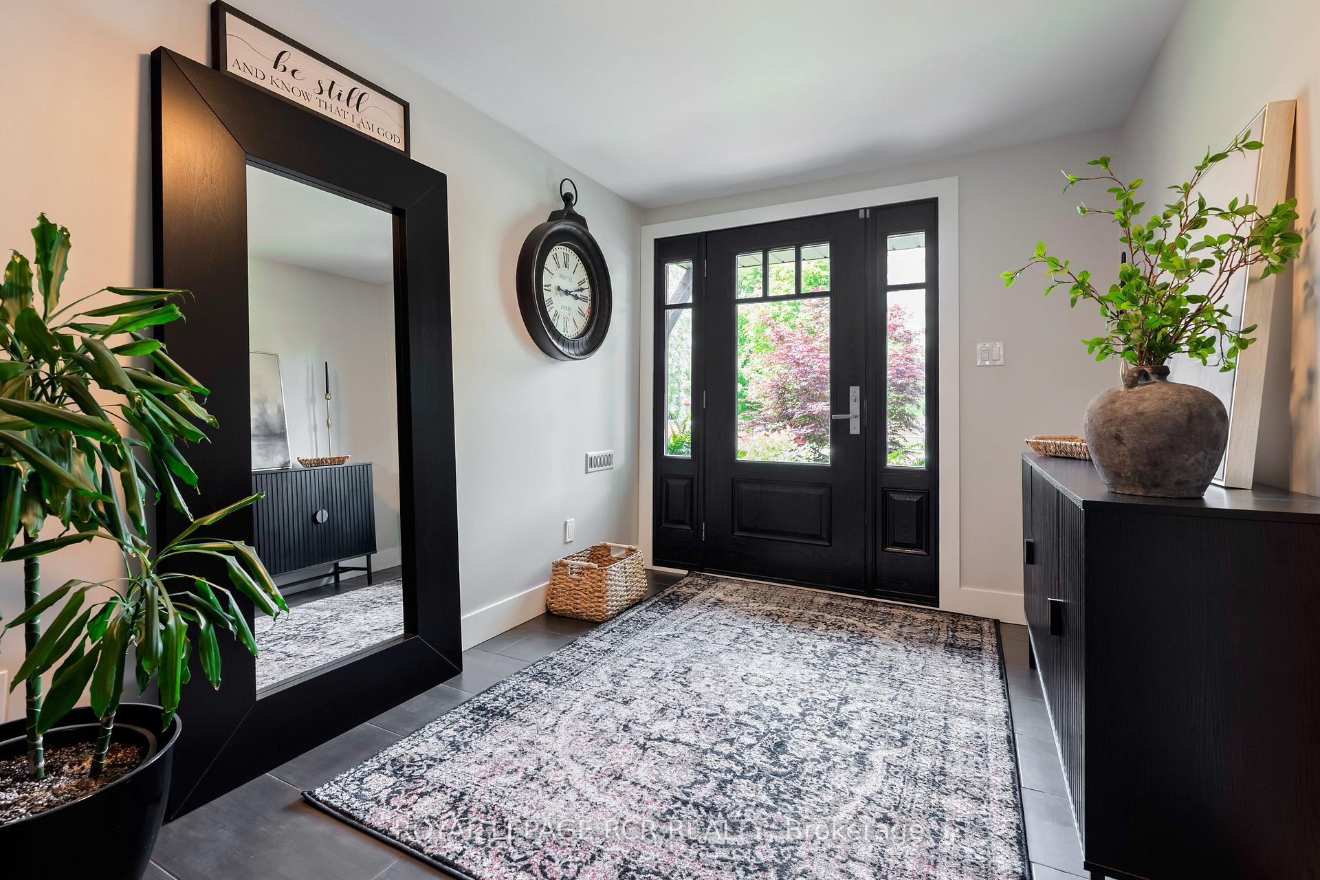 Photo 15 of 55 Rustic Crescent, Orangeville — HOMEH