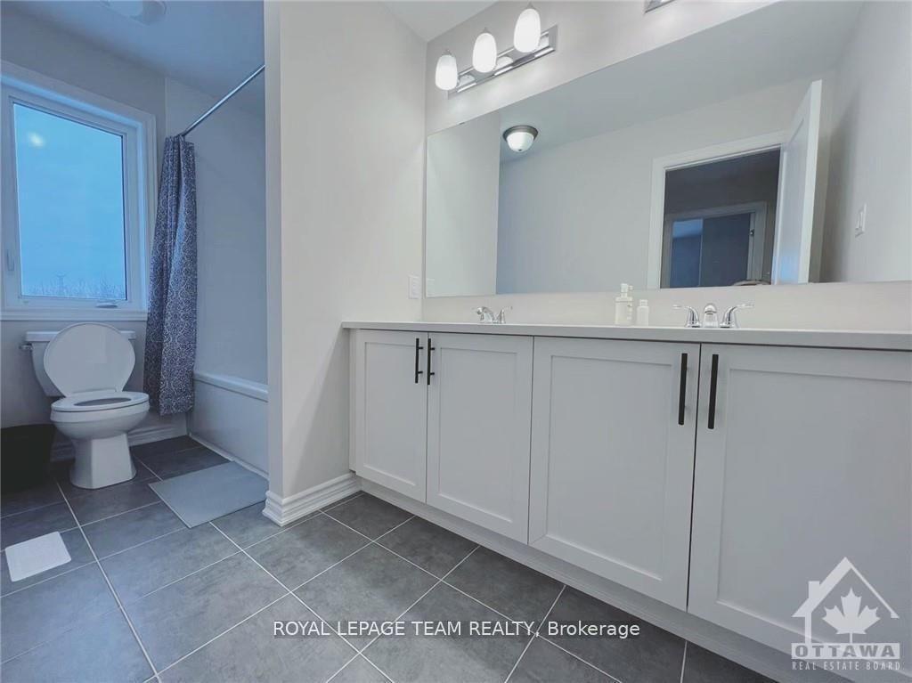 Photo 13 of 722 Vennecy Terrace, Ottawa, Chapel Hill South - Orleans Village — HOMEH