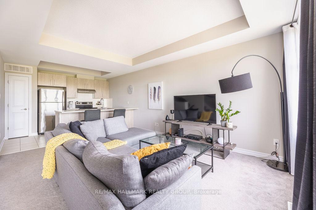 Photo 6 of 215 Yellowcress Way, Ottawa, Avalon West — HOMEH