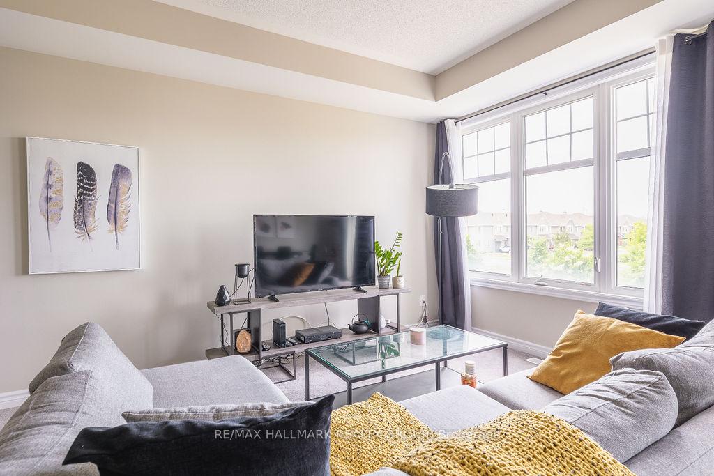 Photo 8 of 215 Yellowcress Way, Ottawa, Avalon West — HOMEH