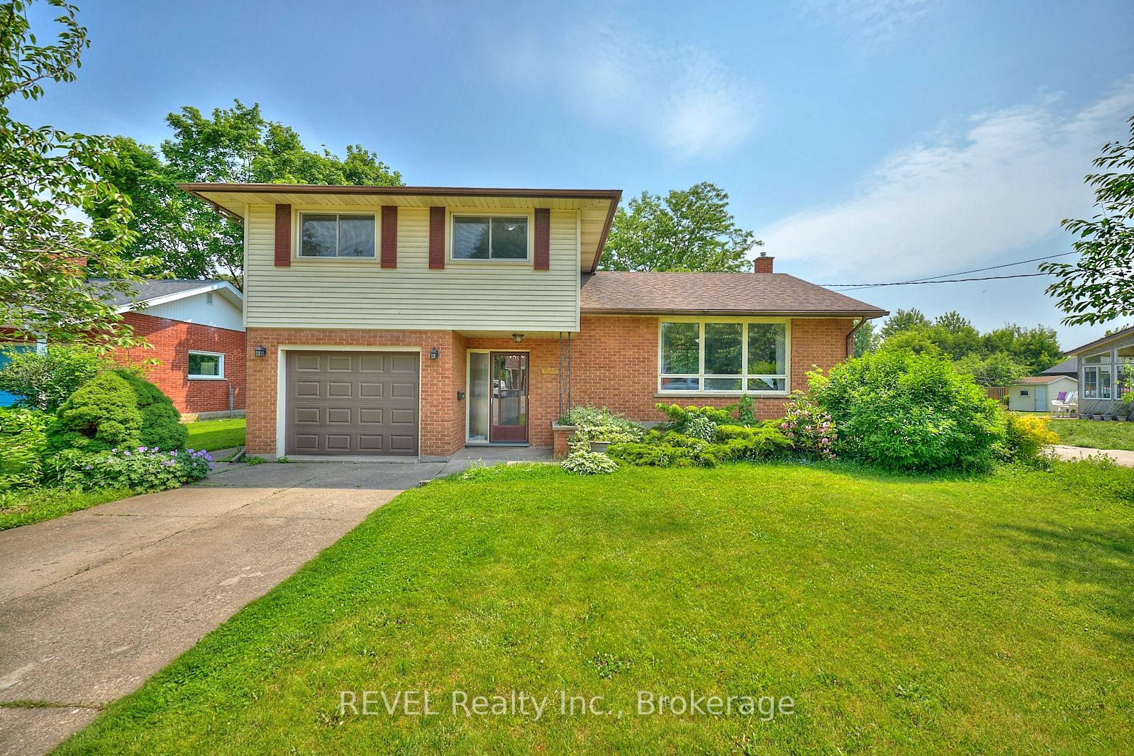 Front of 6724 McMicking Street