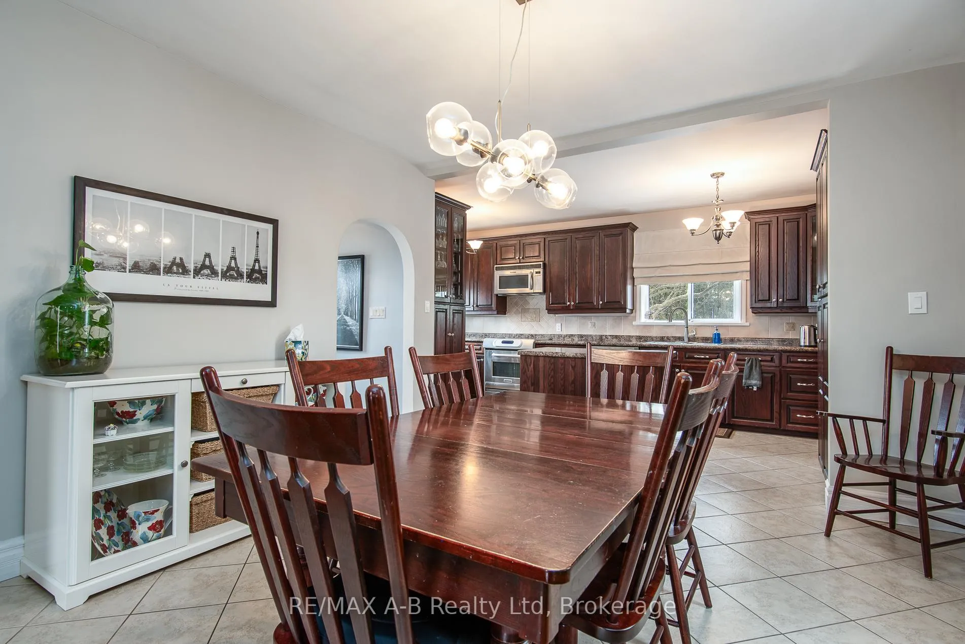 Photo 12 of 22 Mill Street E, Perth East, Milverton — HOMEH