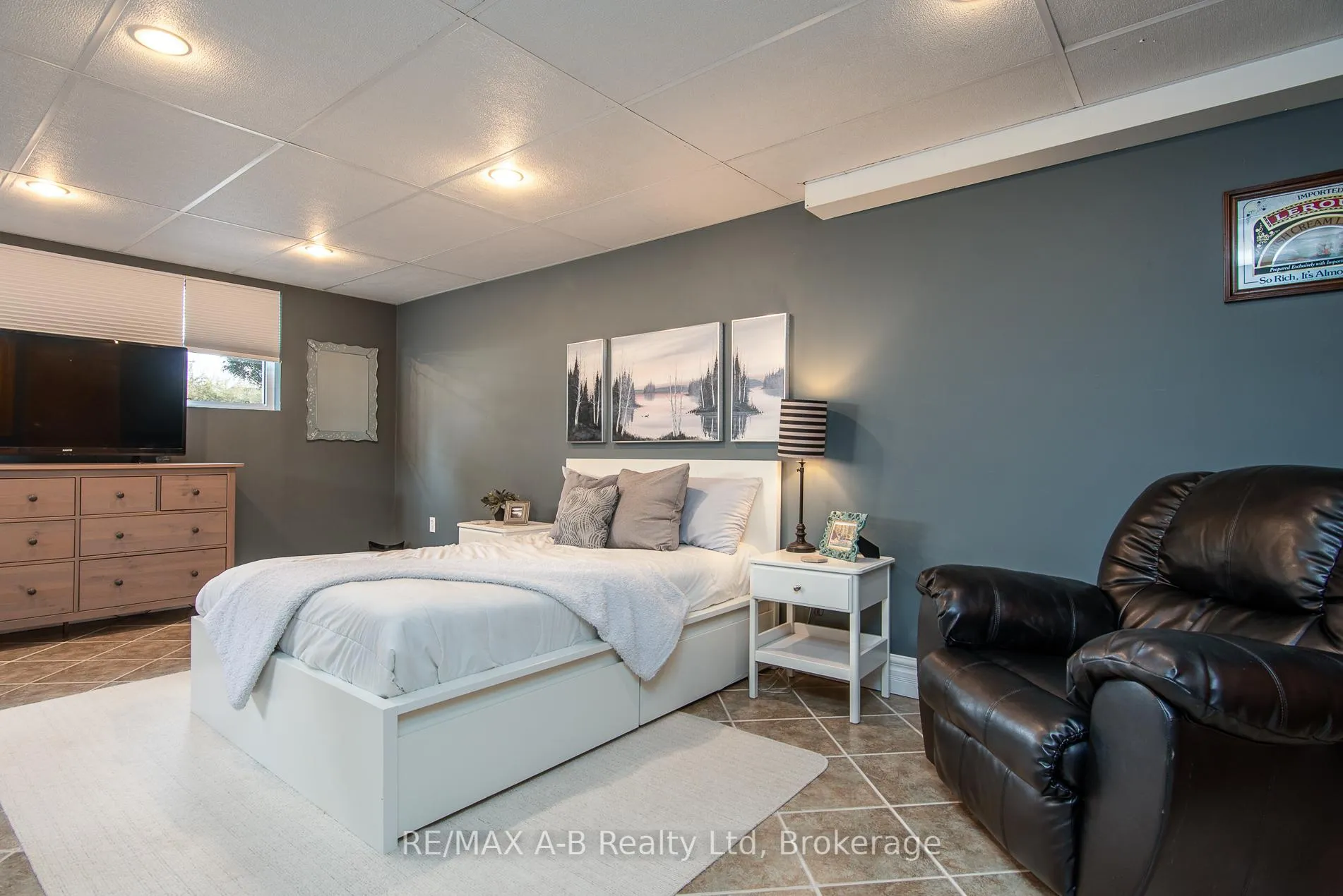 Photo 33 of 22 Mill Street E, Perth East, Milverton — HOMEH
