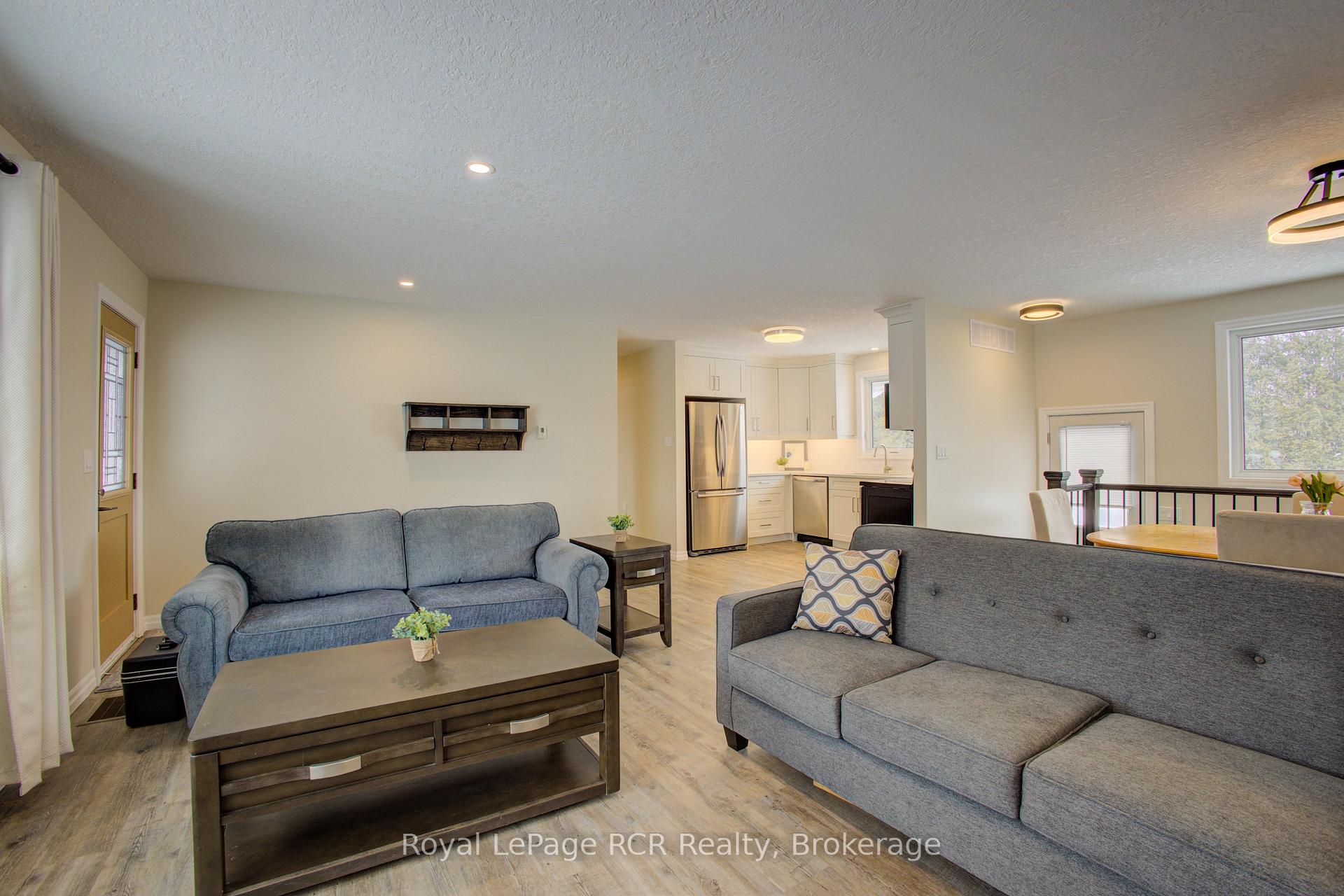 Photo 13 of 620 Elm Avenue N, North Perth, Listowel — HOMEH