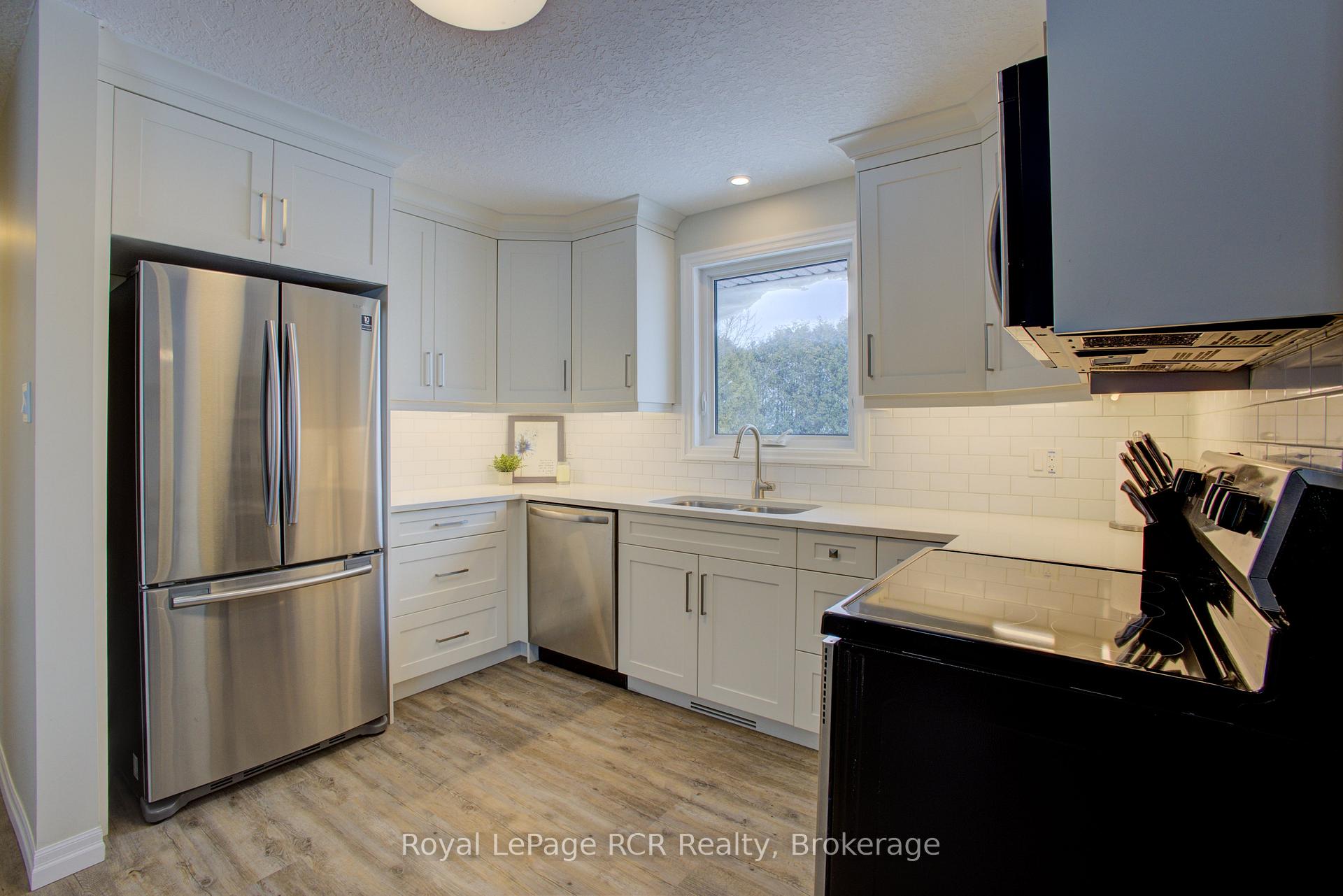 Photo 16 of 620 Elm Avenue N, North Perth, Listowel — HOMEH