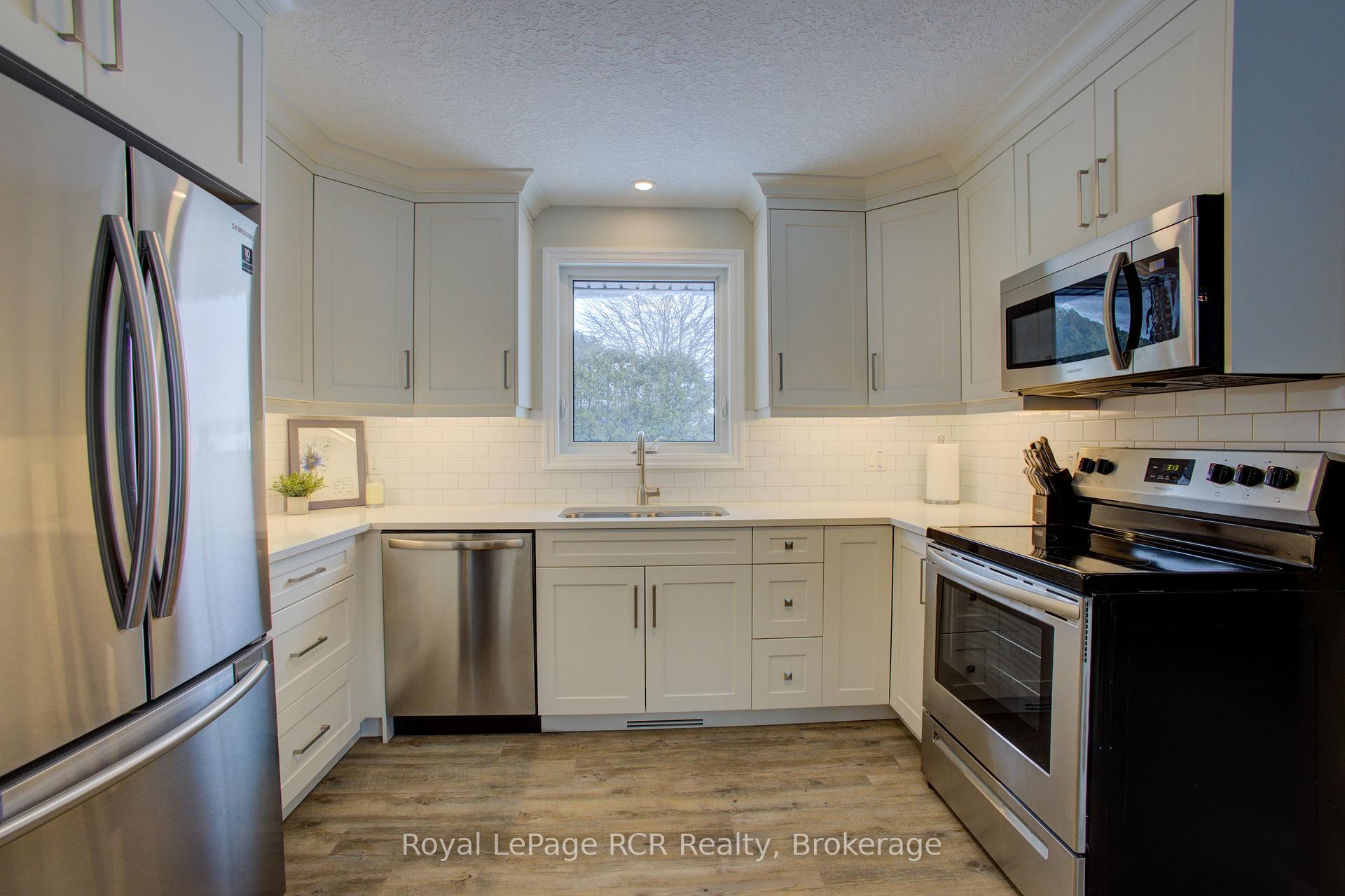 Photo 17 of 620 Elm Avenue N, North Perth, Listowel — HOMEH