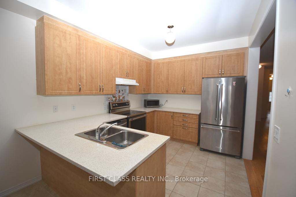 Photo 7 of 70 Peshawar Avenue, Markham, Village Green-South Unionville — HOMEH