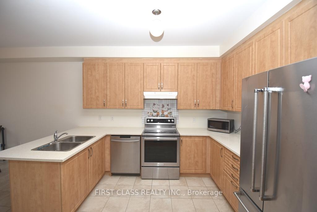 Photo 8 of 70 Peshawar Avenue, Markham, Village Green-South Unionville — HOMEH