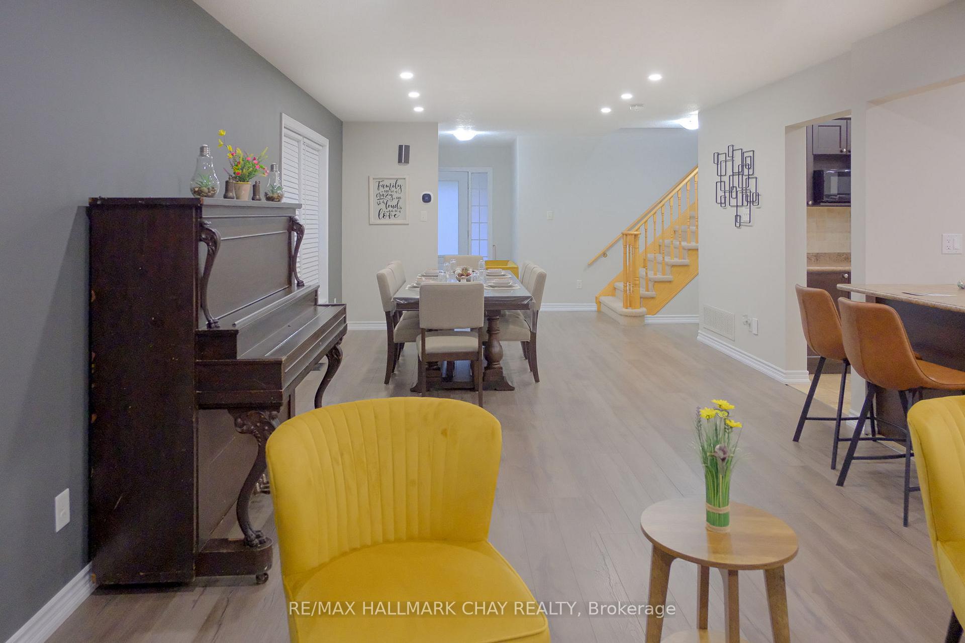 Photo 8 of 75 Anderson Road, New Tecumseth, Alliston — HOMEH