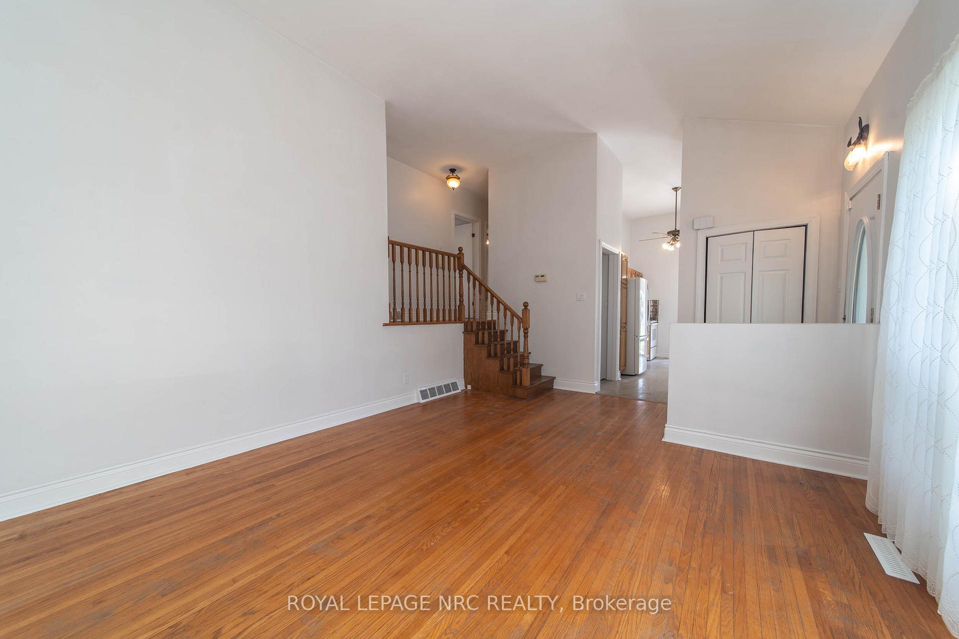 Photo 6 of 6809 Jill Drive, Niagara Falls, Oldfield — HOMEH