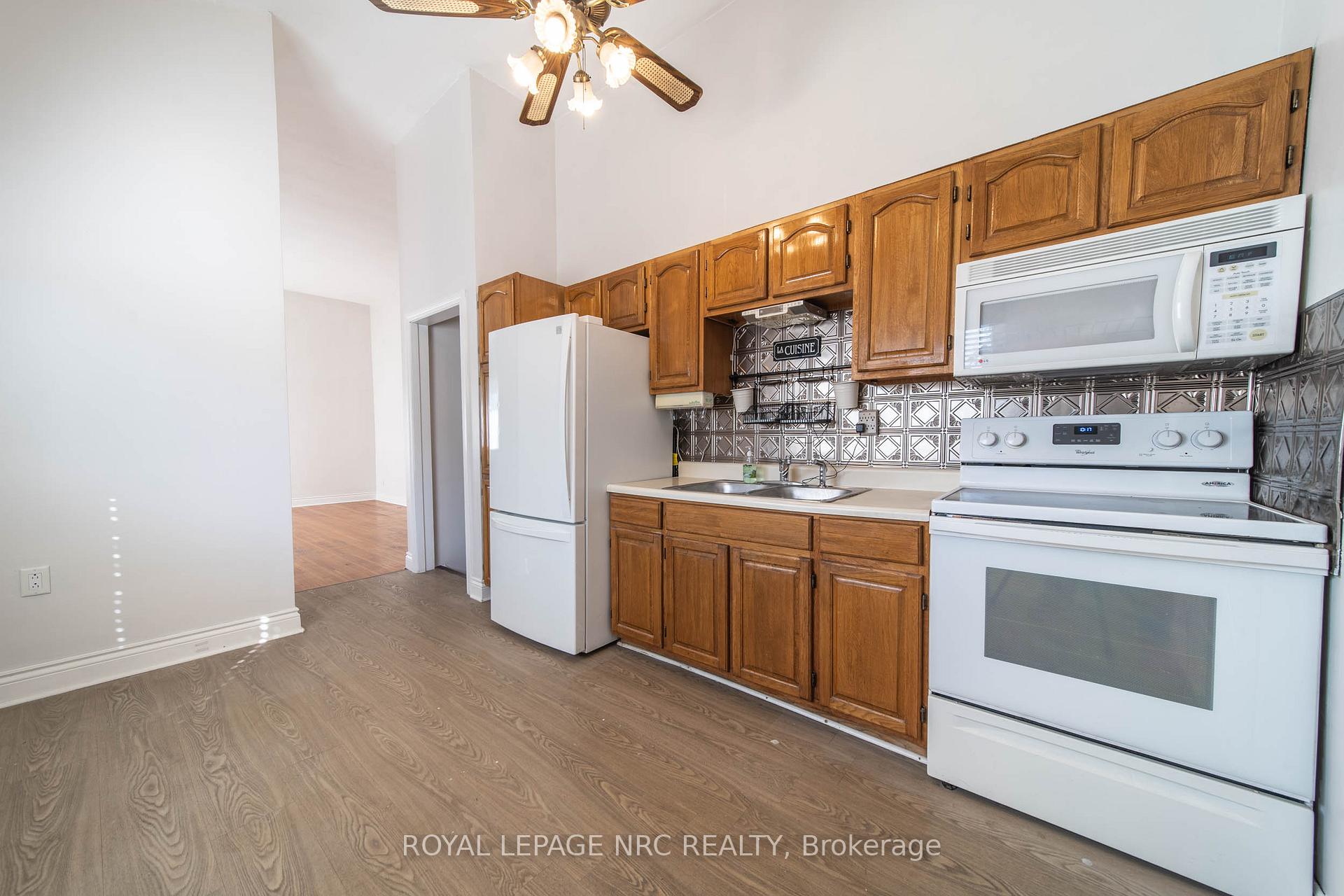 Photo 7 of 6809 Jill Drive, Niagara Falls, Oldfield — HOMEH