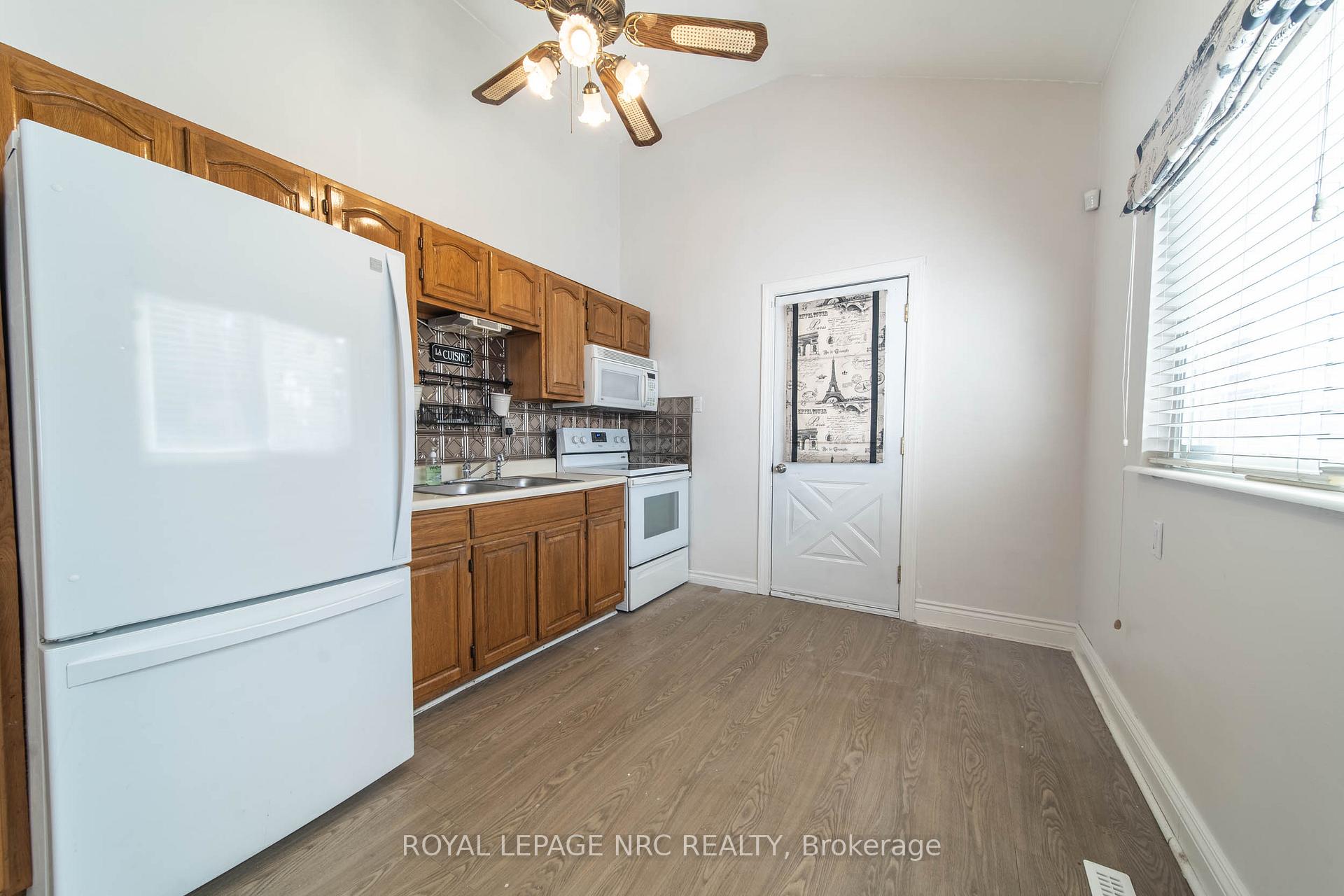 Photo 8 of 6809 Jill Drive, Niagara Falls, Oldfield — HOMEH