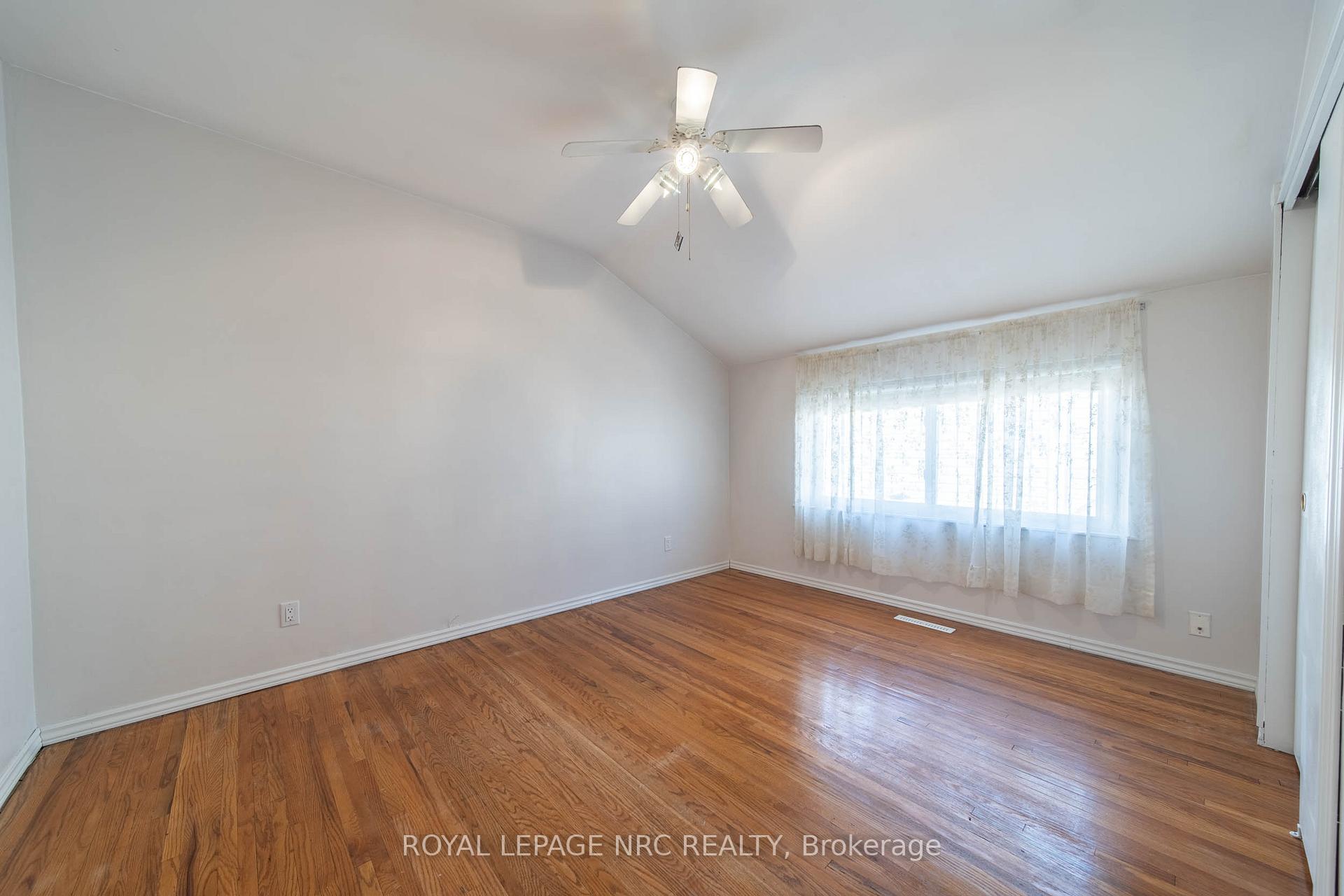 Photo 10 of 6809 Jill Drive, Niagara Falls, Oldfield — HOMEH
