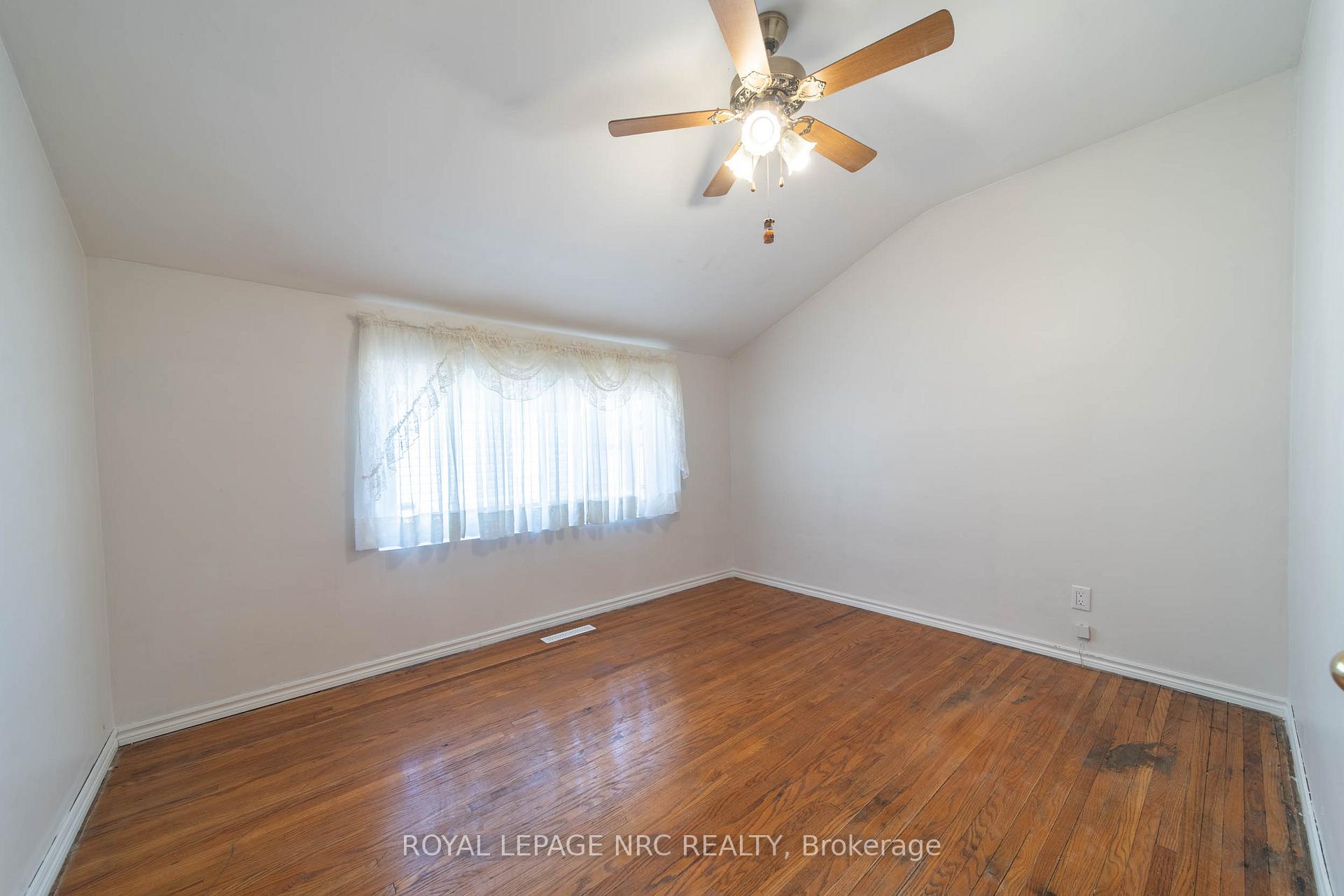 Photo 11 of 6809 Jill Drive, Niagara Falls, Oldfield — HOMEH