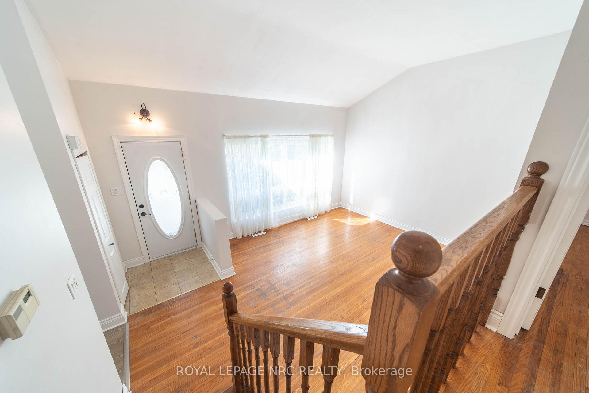 Photo 14 of 6809 Jill Drive, Niagara Falls, Oldfield — HOMEH