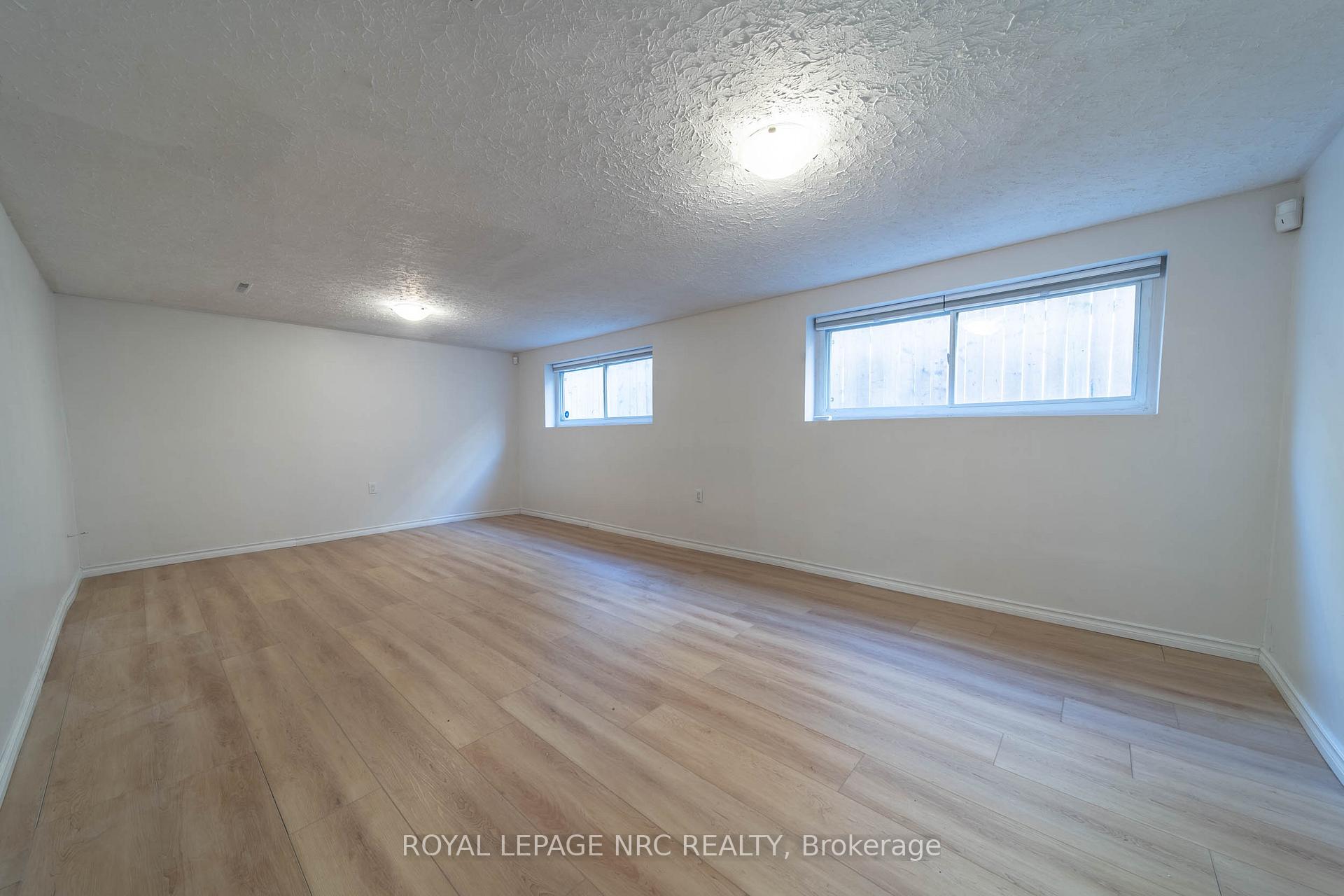 Photo 15 of 6809 Jill Drive, Niagara Falls, Oldfield — HOMEH
