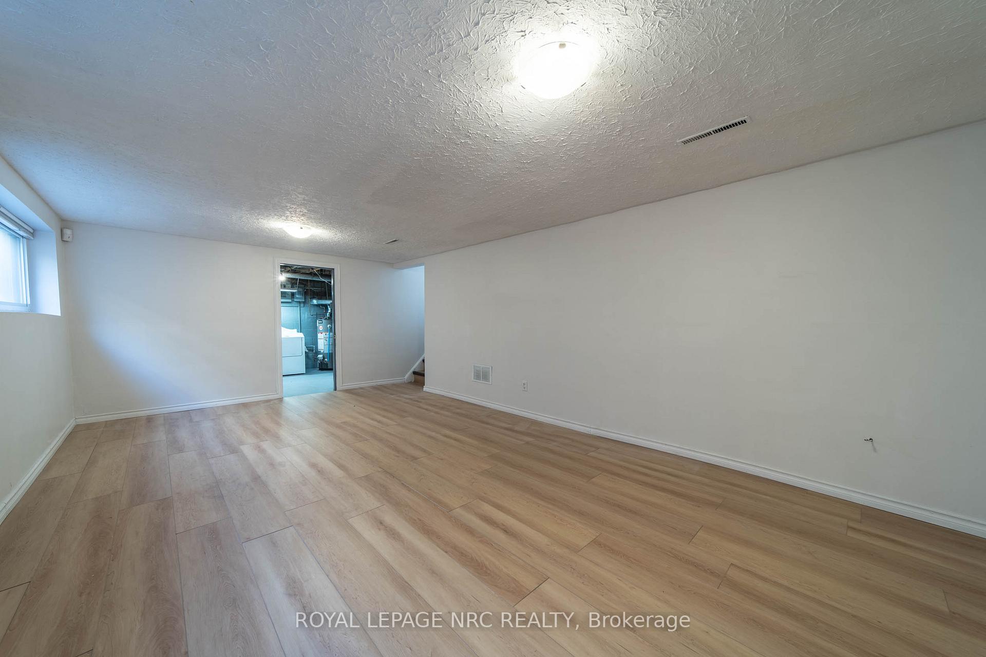 Photo 16 of 6809 Jill Drive, Niagara Falls, Oldfield — HOMEH